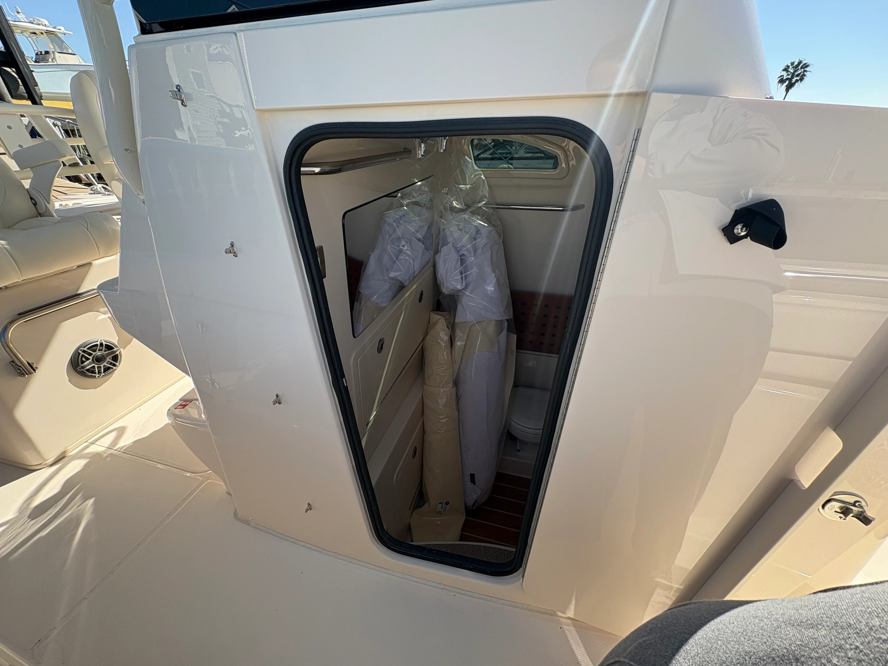 2026 Grady-White Canyon 306 Image Thumbnail #10