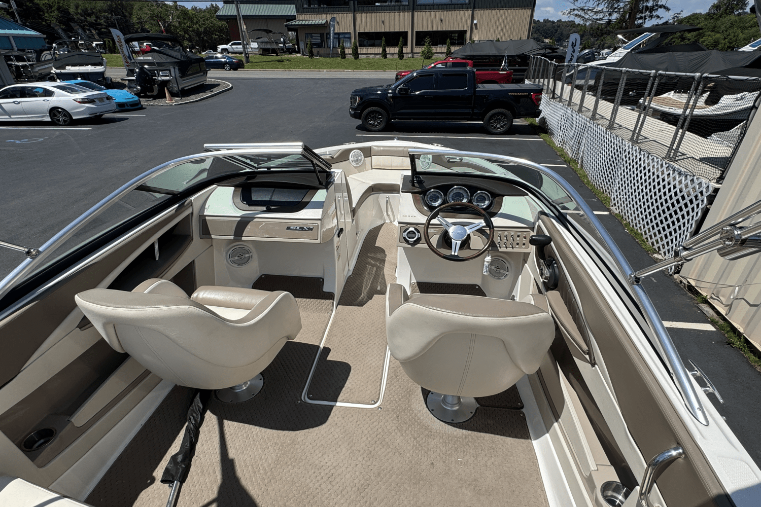2013 Sea Ray 210 SLX Image Thumbnail #9