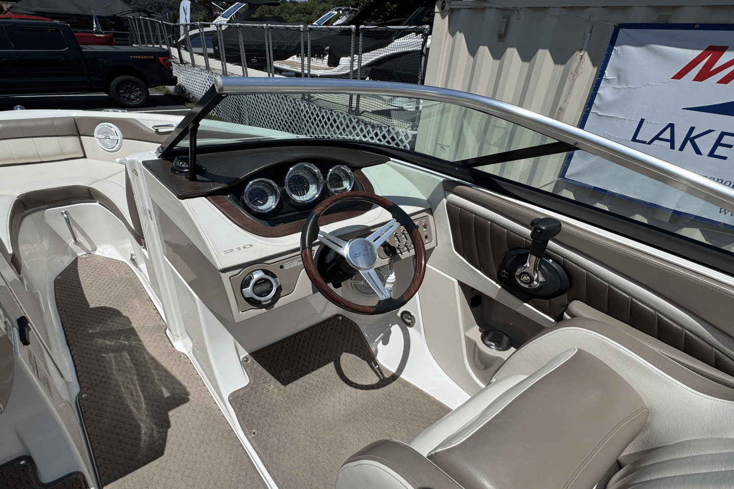2013 Sea Ray 210 SLX Image Thumbnail #13
