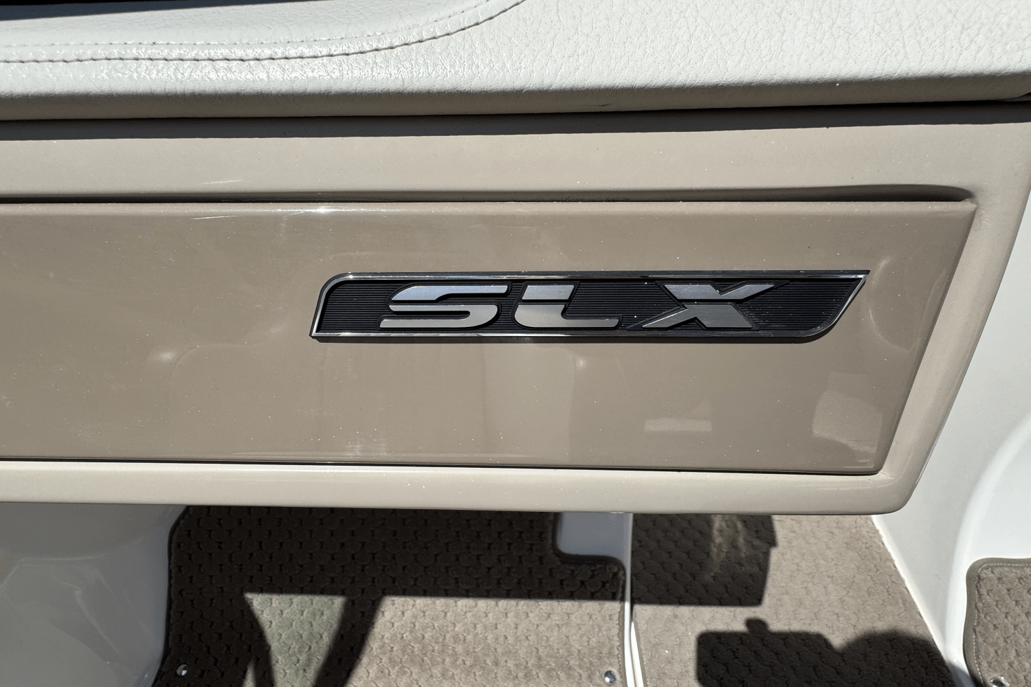 2013 Sea Ray 210 SLX Image Thumbnail #15