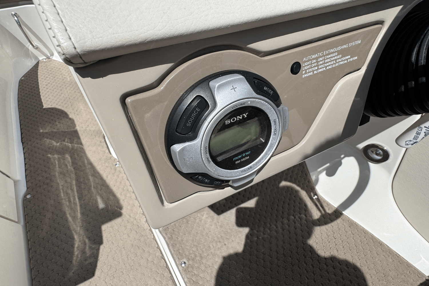 2013 Sea Ray 210 SLX Image Thumbnail #21