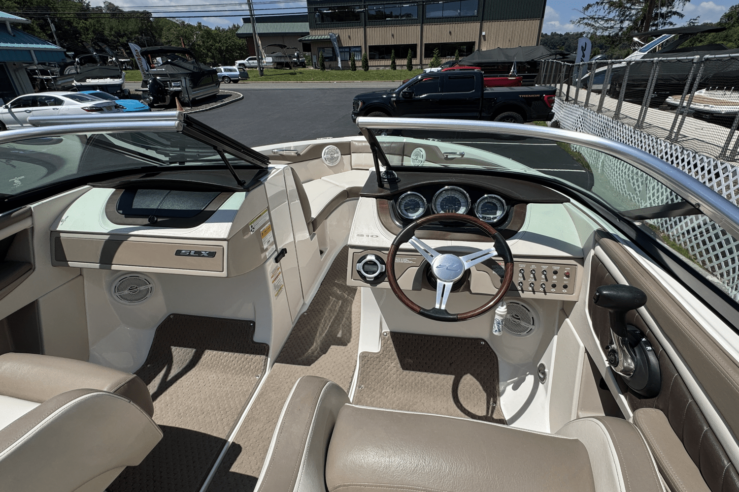 2013 Sea Ray 210 SLX Image Thumbnail #11