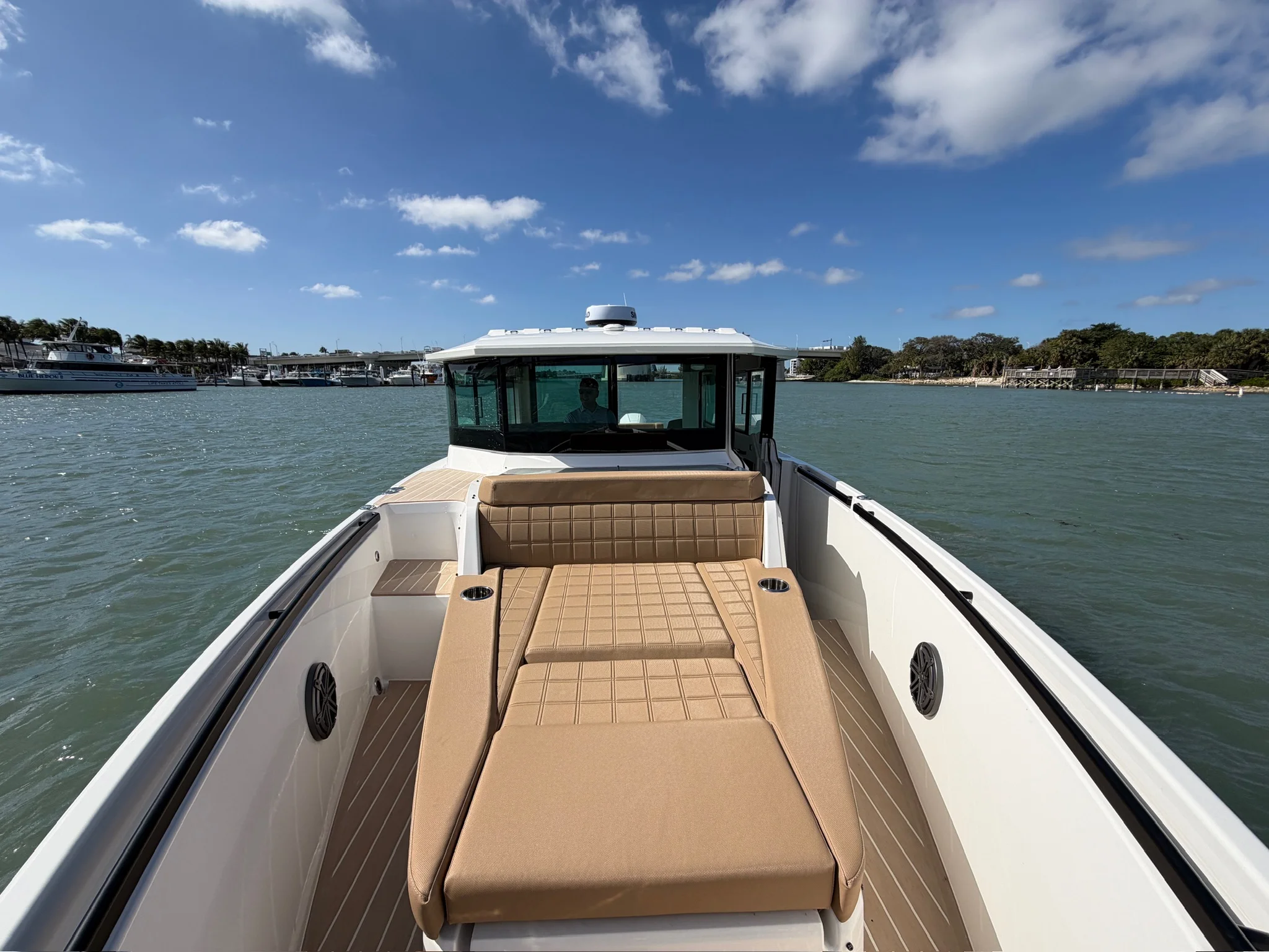 2026 Saxdor 320 GTC Image Thumbnail #19