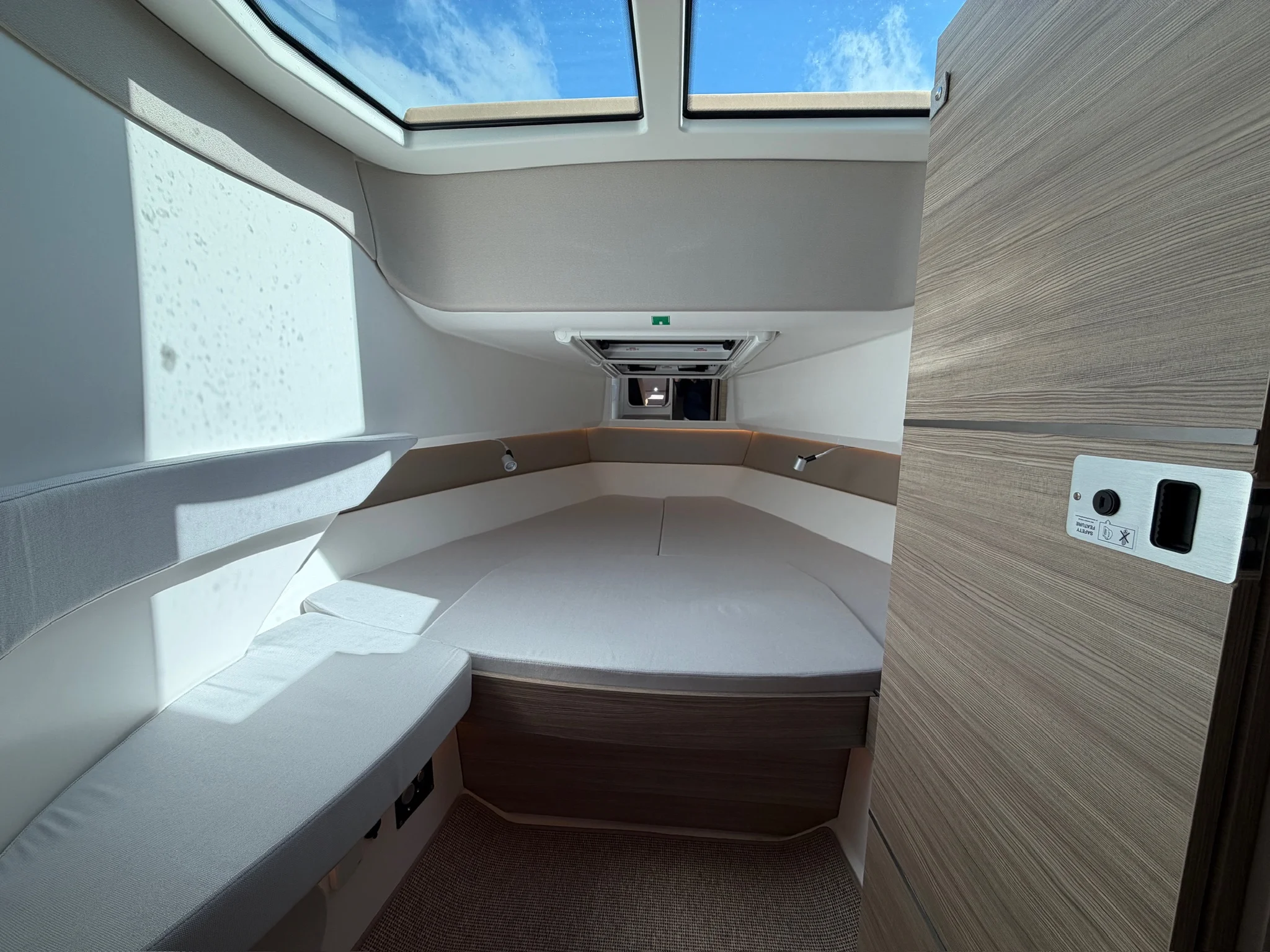 2026 Saxdor 320 GTC Image Thumbnail #48