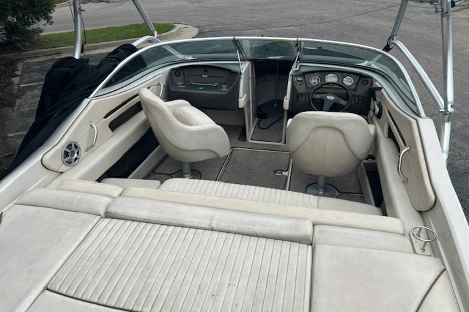 2008 Sea Ray 210 SELECT FISION Image Thumbnail #2
