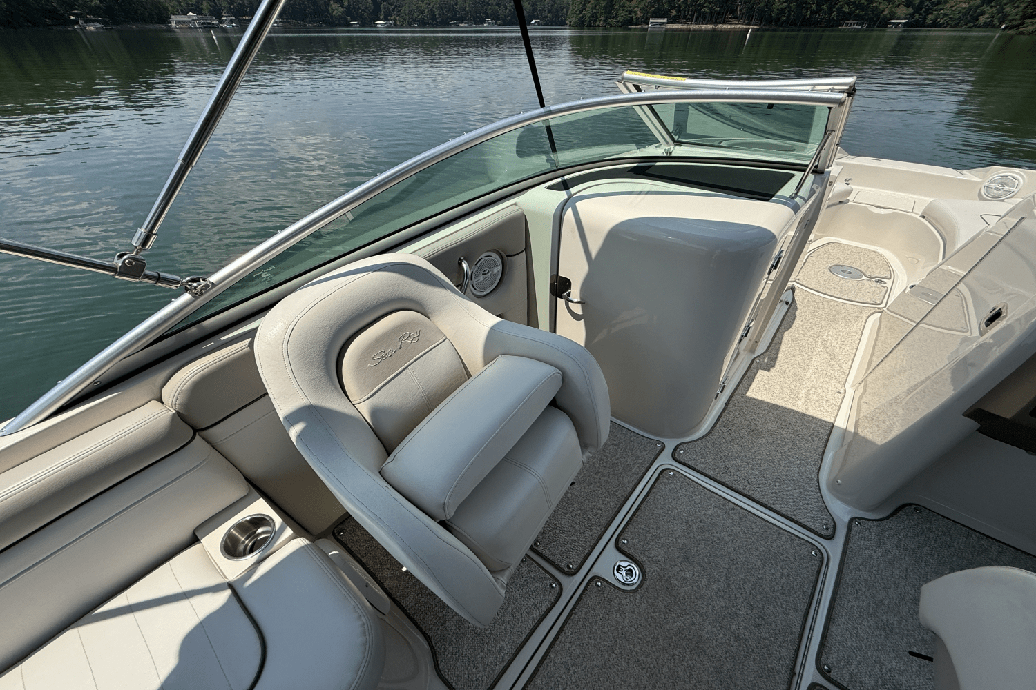 2010 Sea Ray 260 SUNDECK Image Thumbnail #10