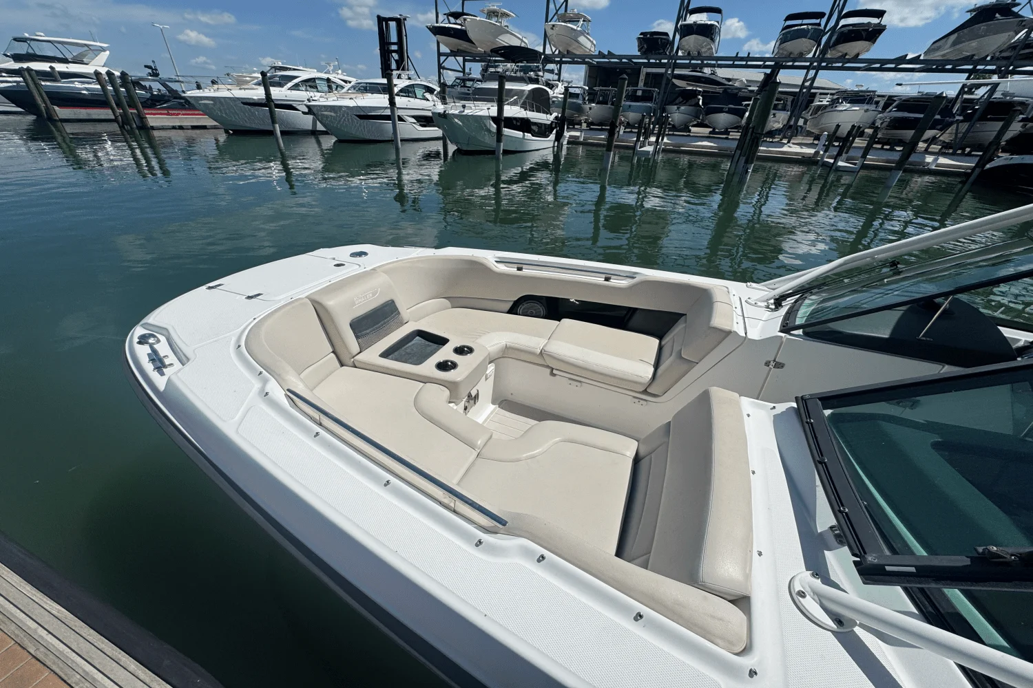 2015 Boston Whaler 270 VANTAGE Image Thumbnail #12