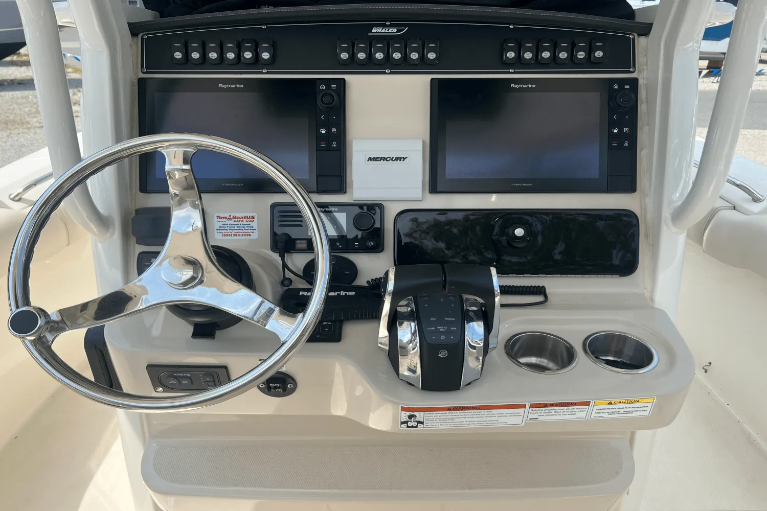 2022 Boston Whaler 25 OUTRAGE Image Thumbnail #7