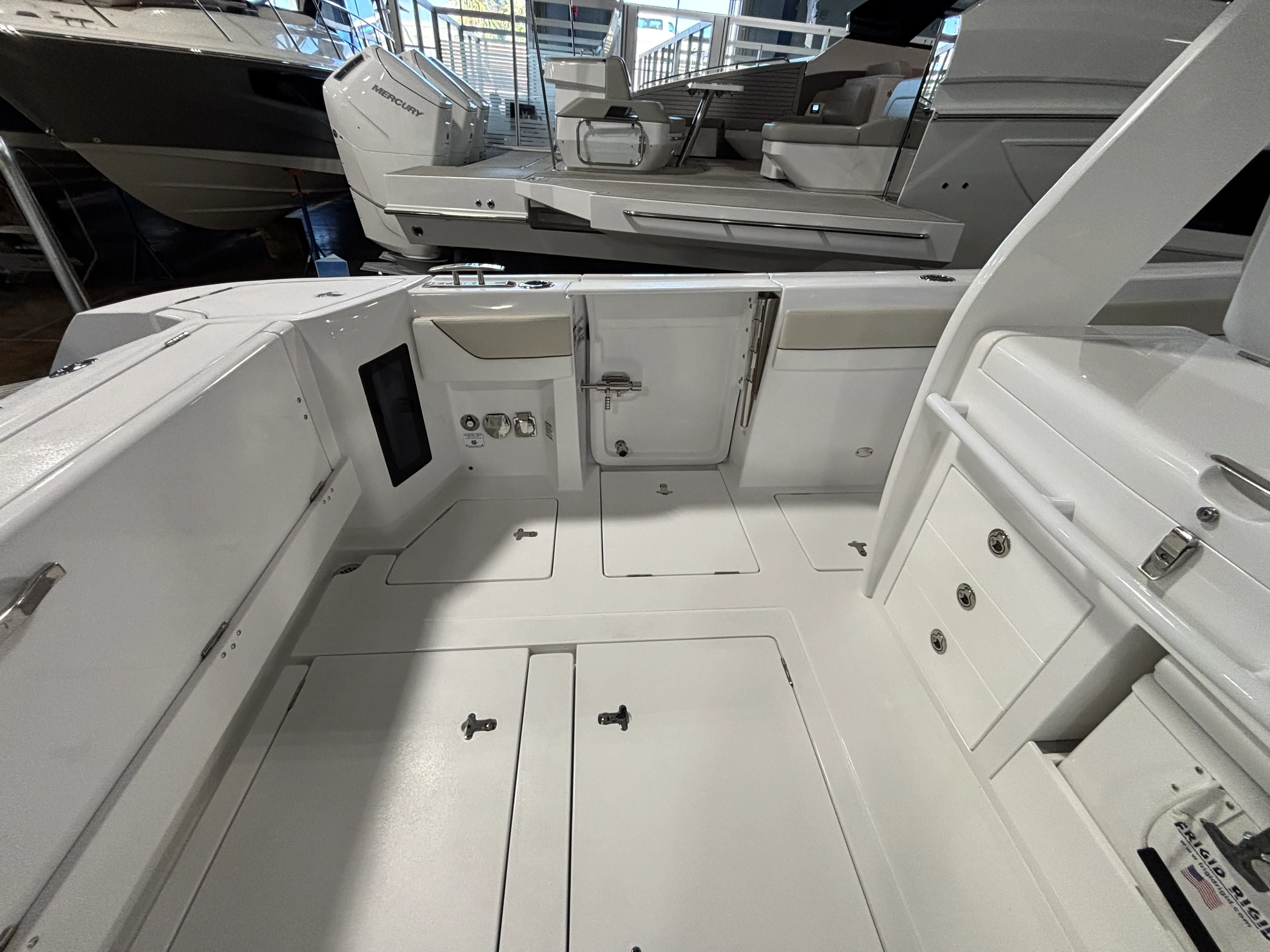 2026 Intrepid 375 NOMAD SE Image Thumbnail #21