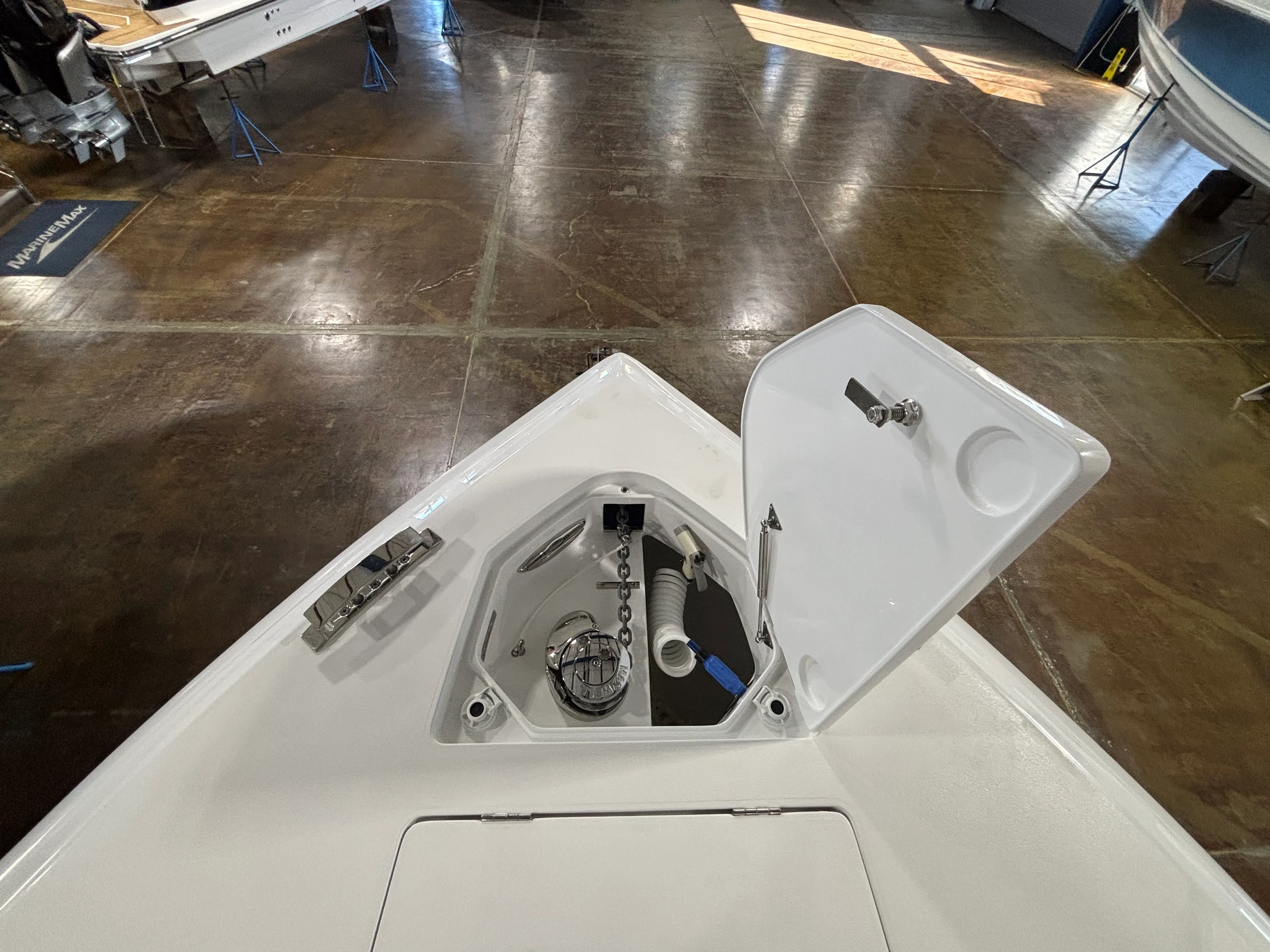 2026 Intrepid 375 NOMAD SE Image Thumbnail #9