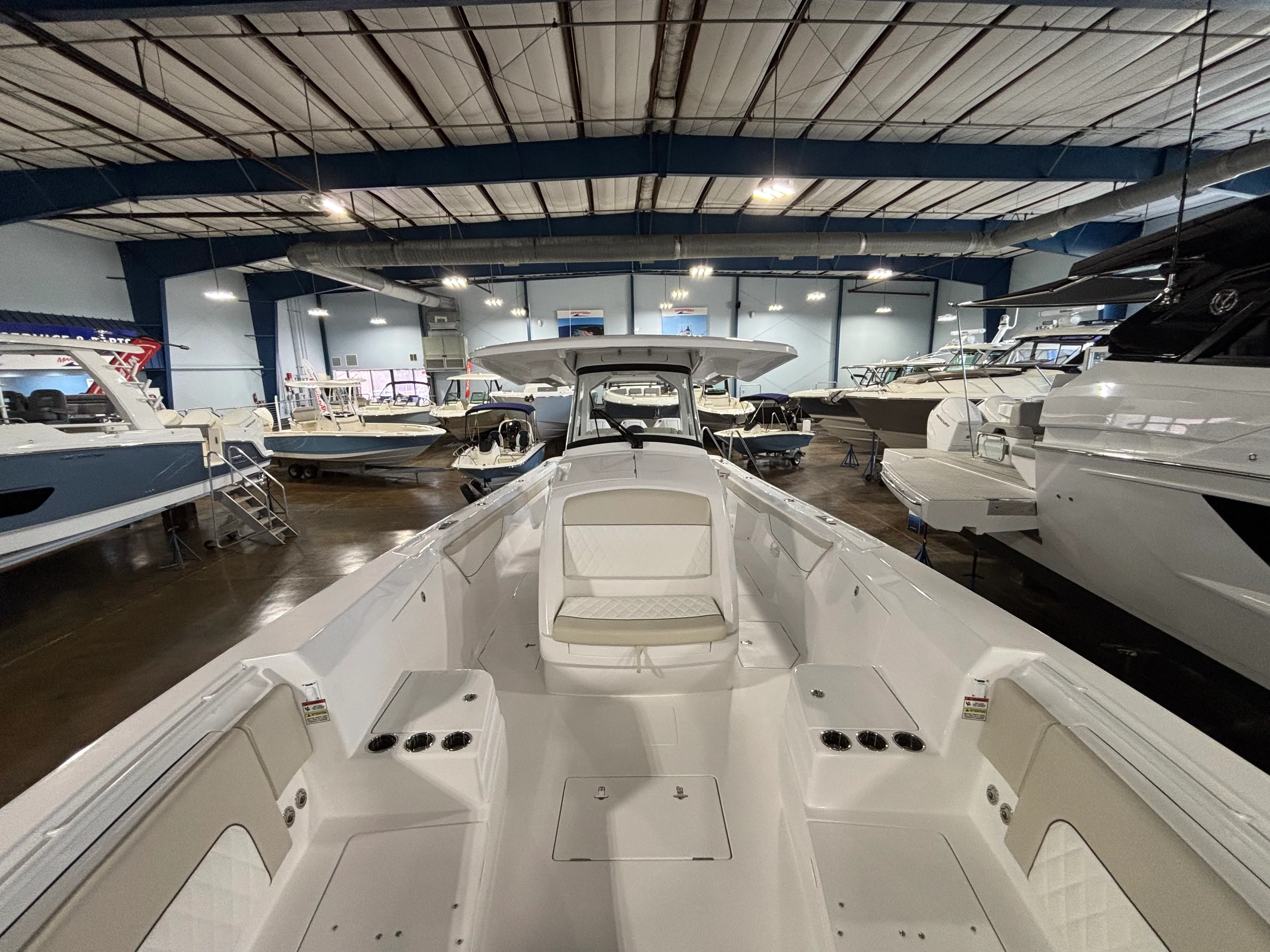 2026 Intrepid 375 NOMAD SE Image Thumbnail #8