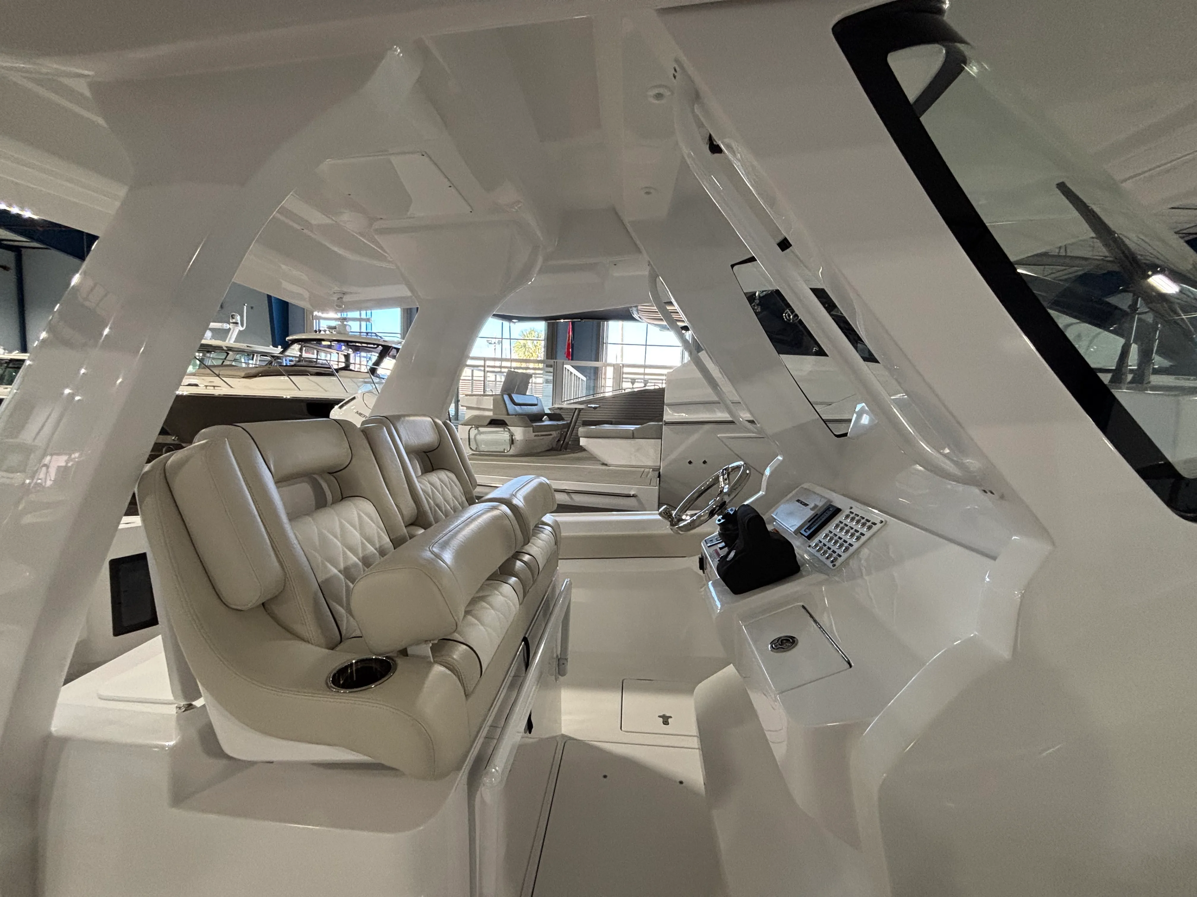 2026 Intrepid 375 NOMAD SE Image Thumbnail #15