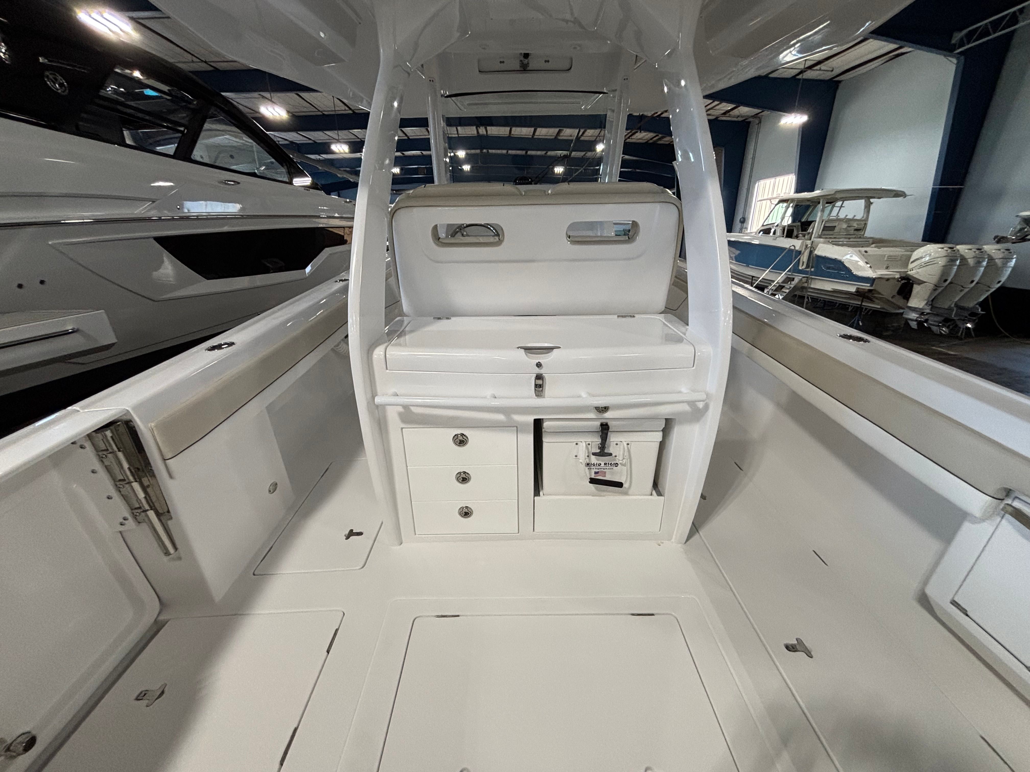 2026 Intrepid 375 NOMAD SE Image Thumbnail #22