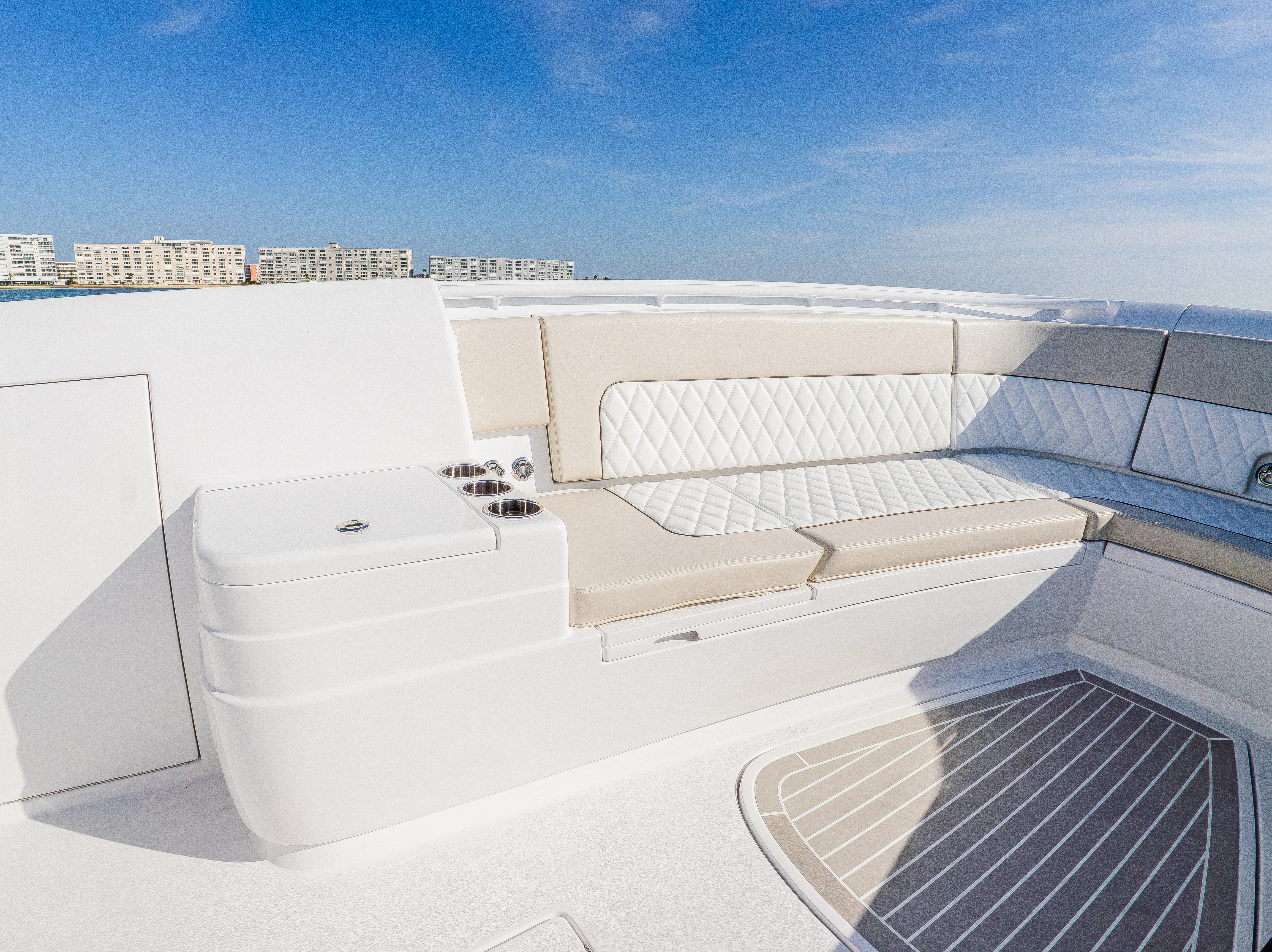 2026 Intrepid 375 NOMAD SE Image Thumbnail #19