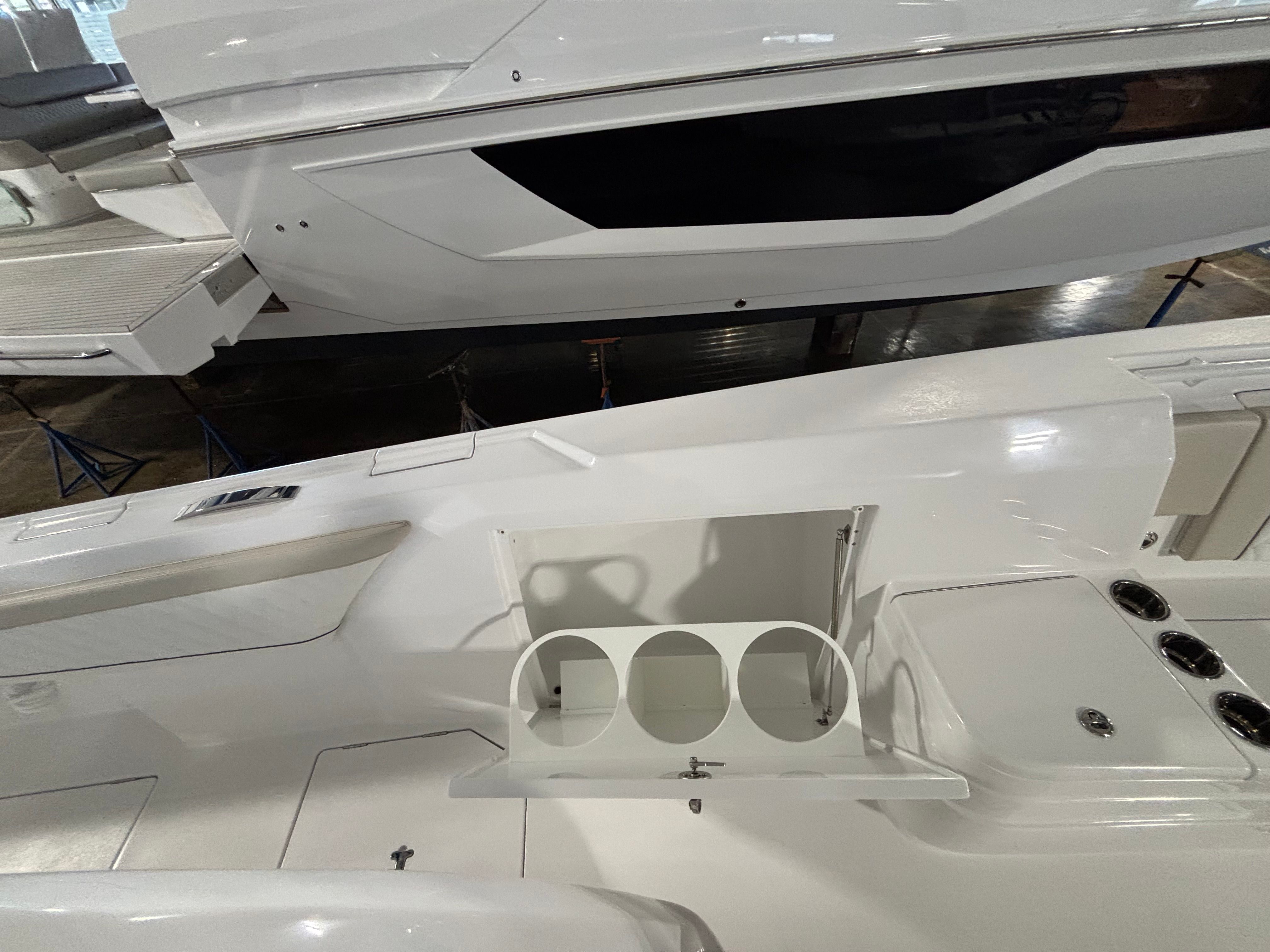 2026 Intrepid 375 NOMAD SE Image Thumbnail #7