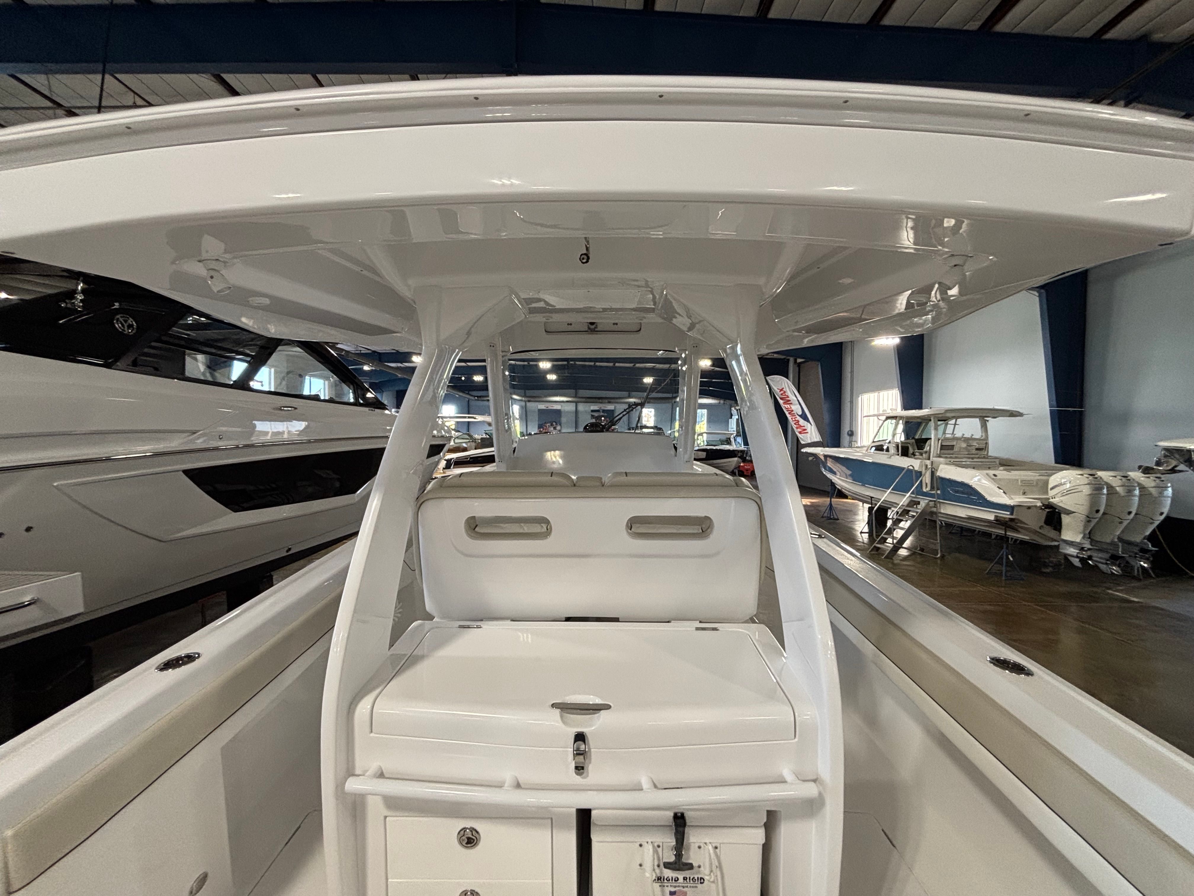 2026 Intrepid 375 NOMAD SE Image Thumbnail #13