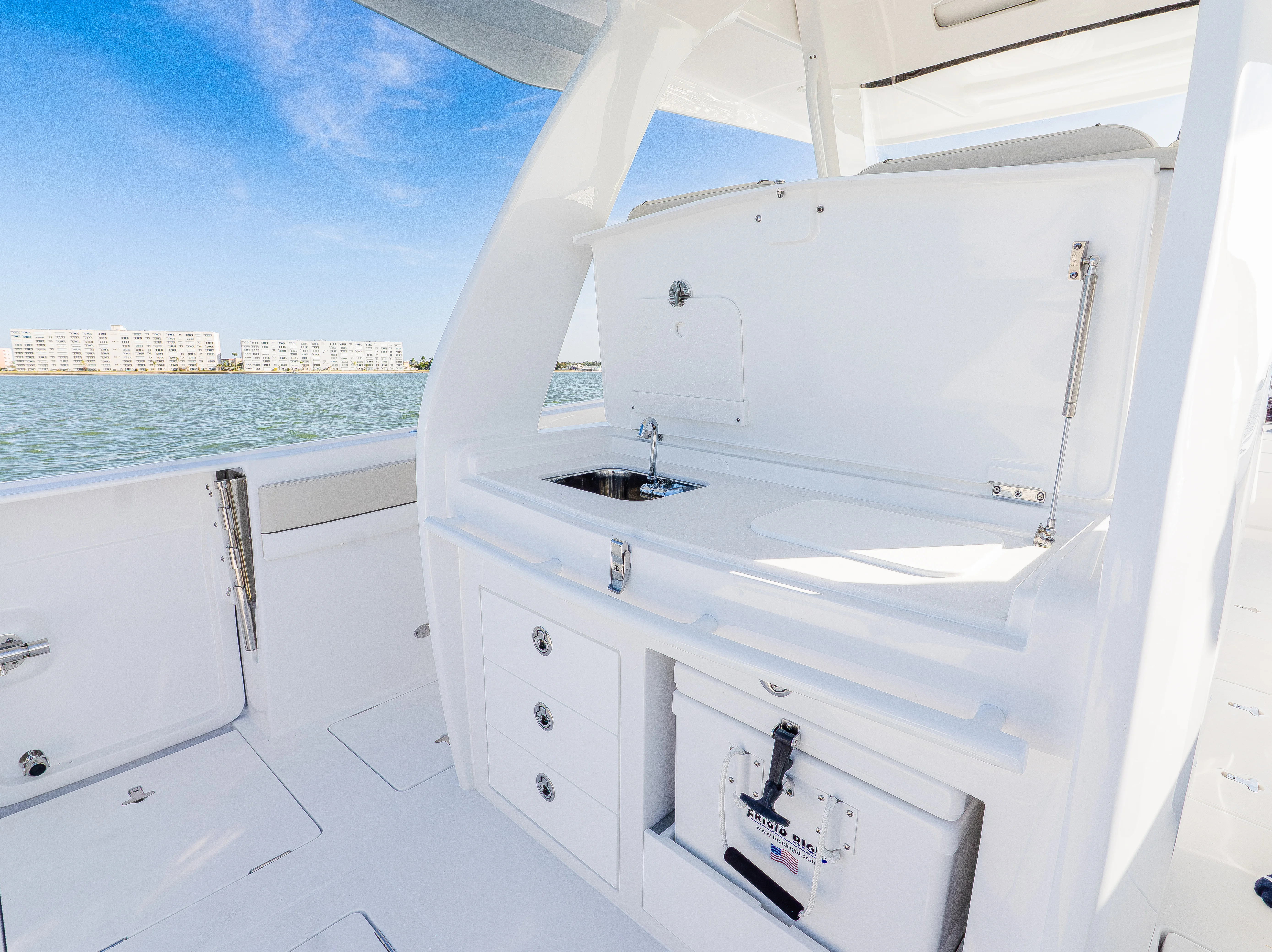 2026 Intrepid 375 NOMAD SE Image Thumbnail #17