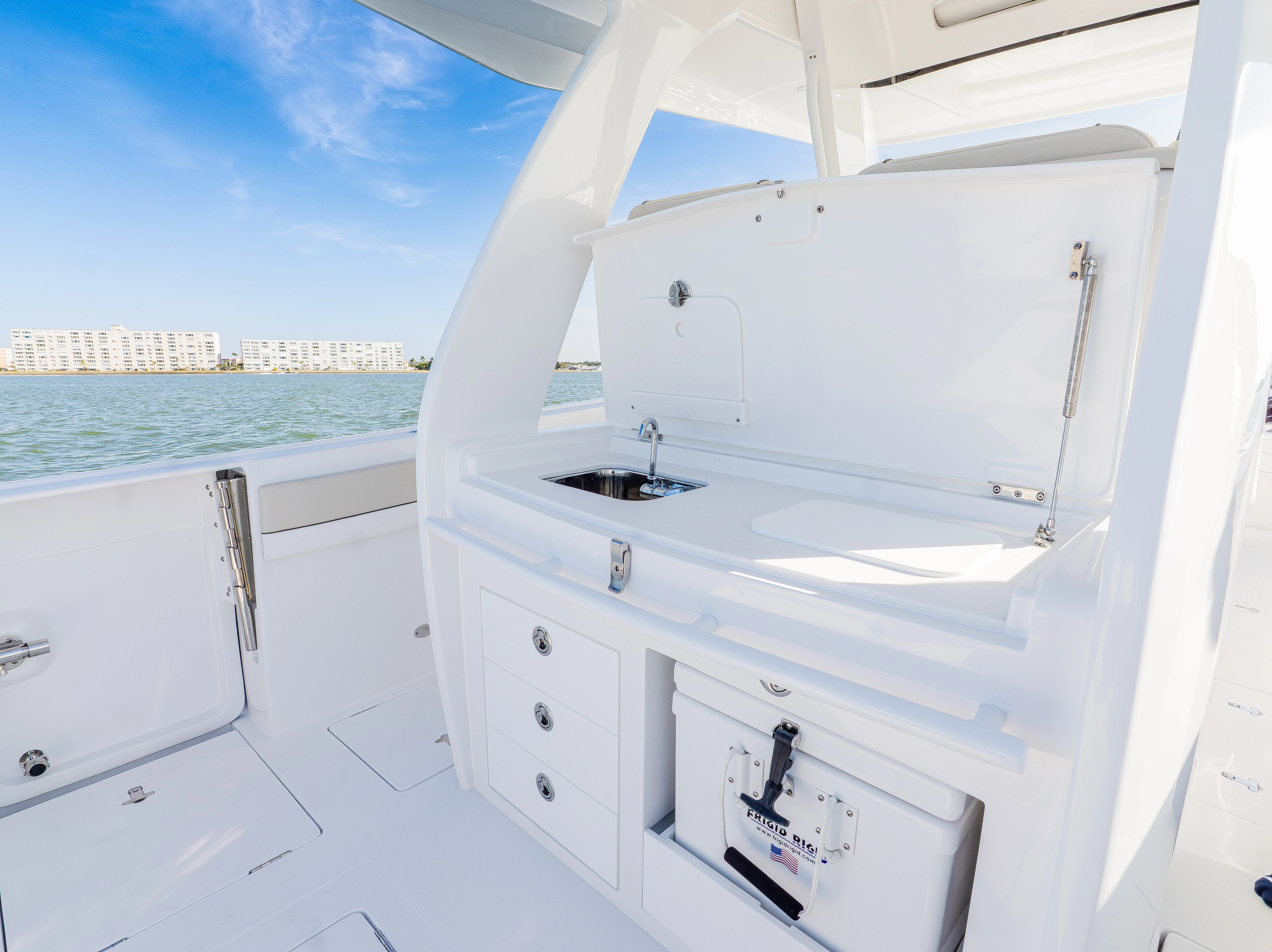 2026 Intrepid 375 NOMAD SE Image Thumbnail #17