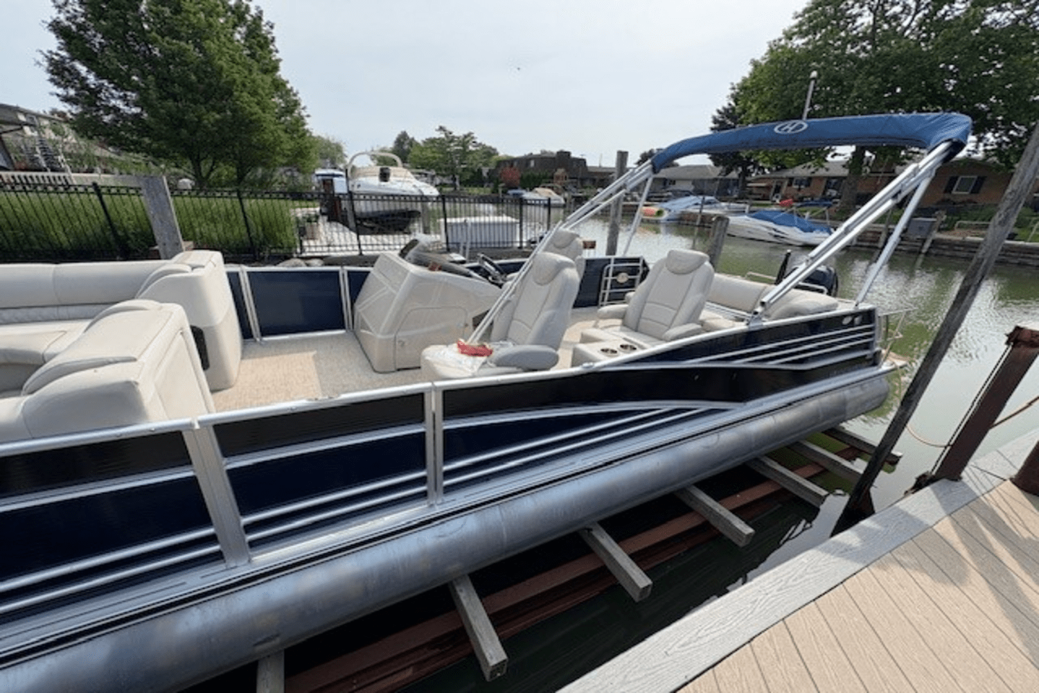 2016 Harris 270 GRAND MARINER Image Thumbnail #3