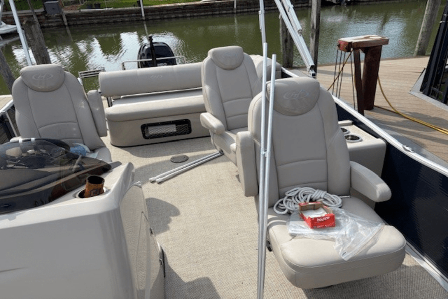 2016 Harris 270 GRAND MARINER Image Thumbnail #12