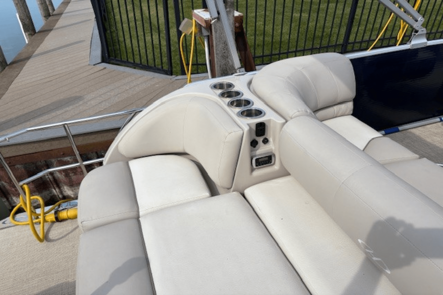 2016 Harris 270 GRAND MARINER Image Thumbnail #7