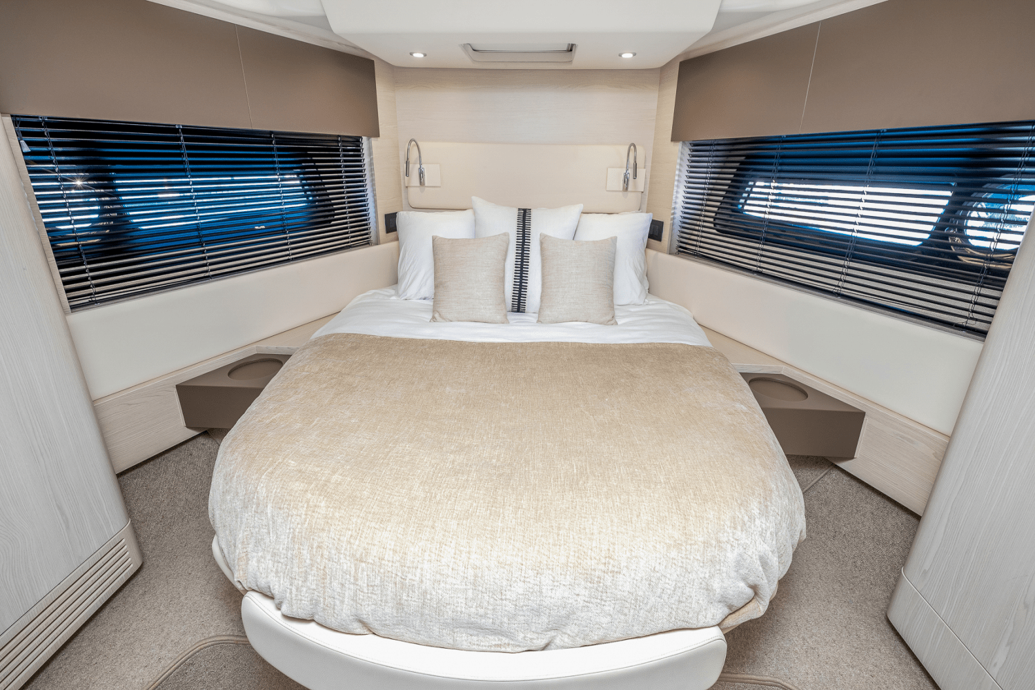 2017 Azimut 50 FLYBRIDGE Image Thumbnail #57