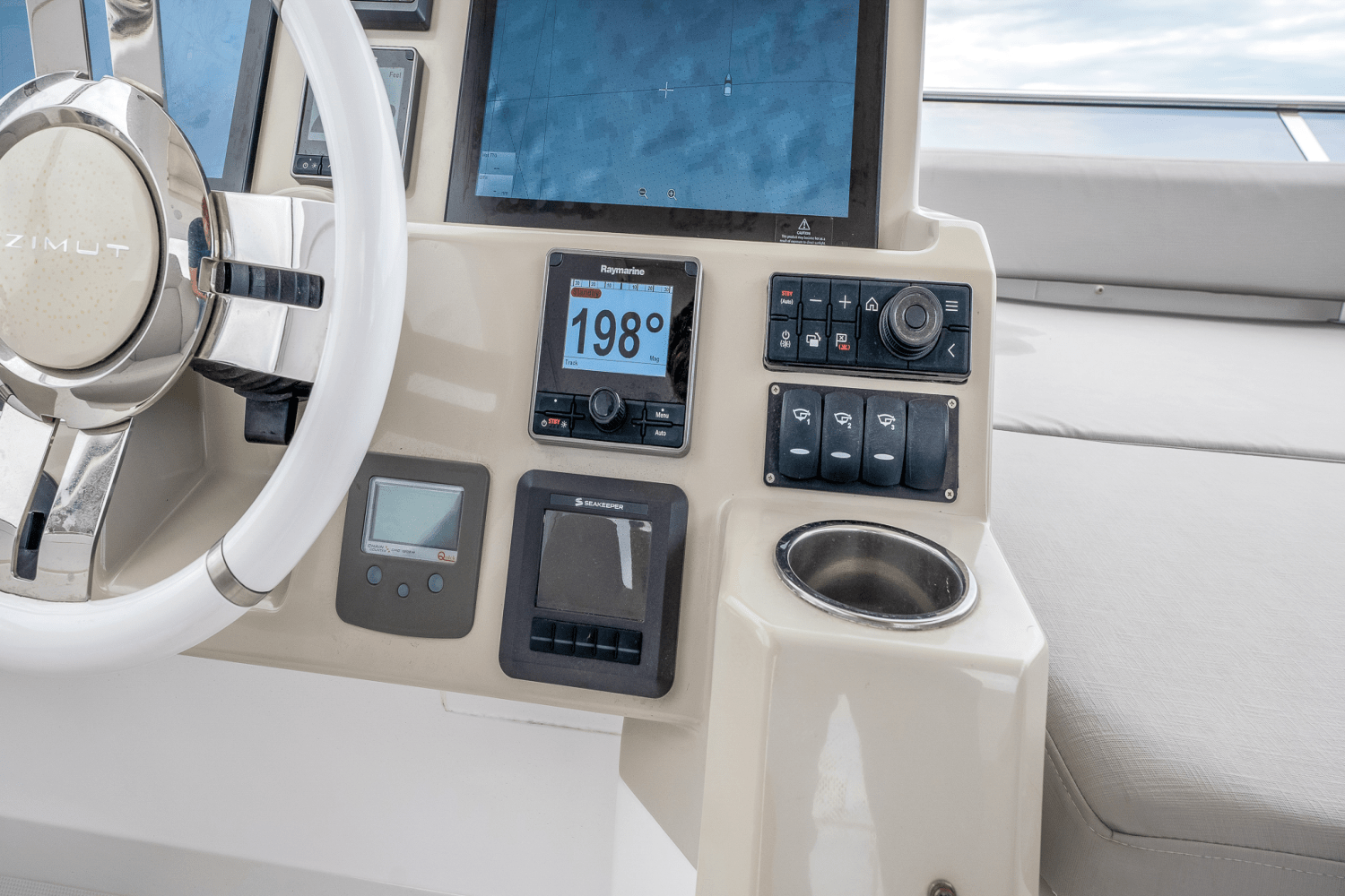 2017 Azimut 50 FLYBRIDGE Image Thumbnail #86