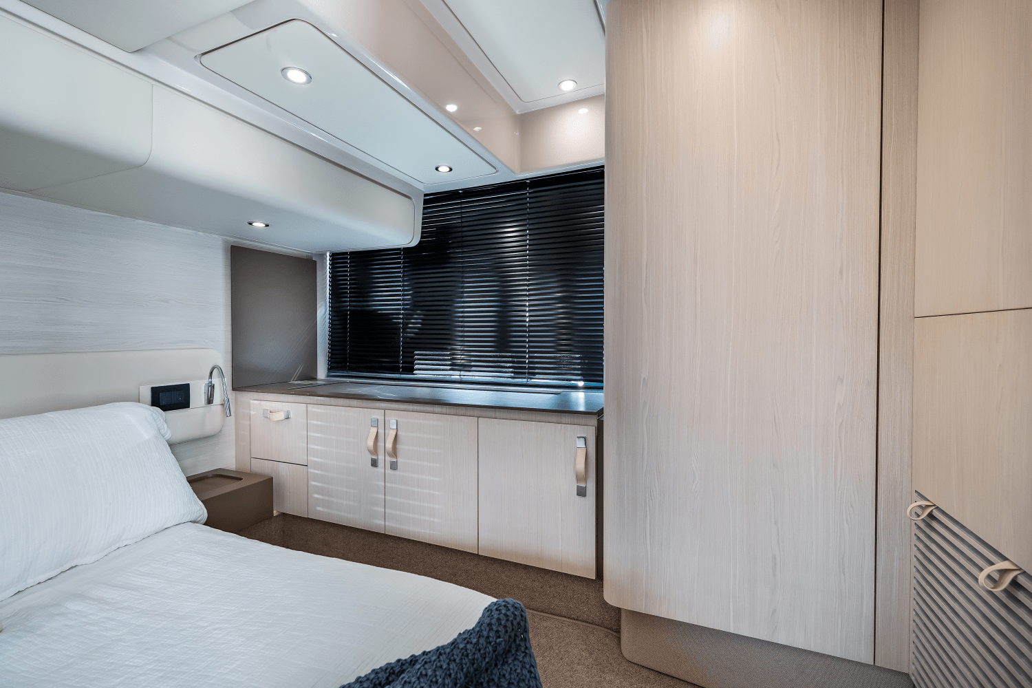 2017 Azimut 50 FLYBRIDGE Image Thumbnail #64