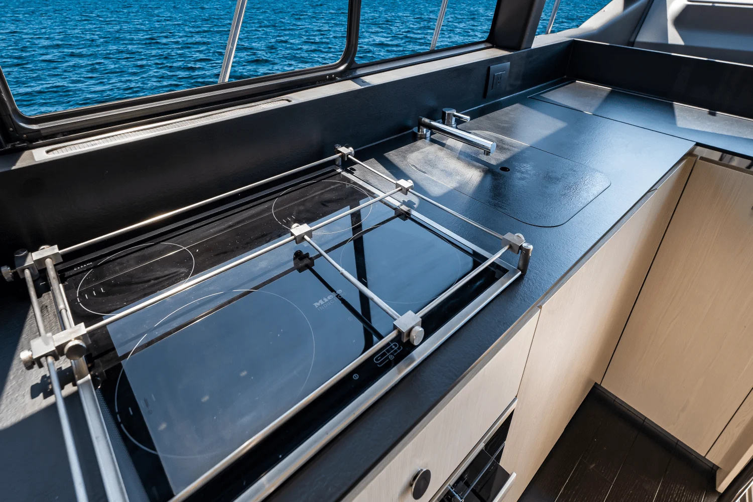 2017 Azimut 50 FLYBRIDGE Image Thumbnail #50