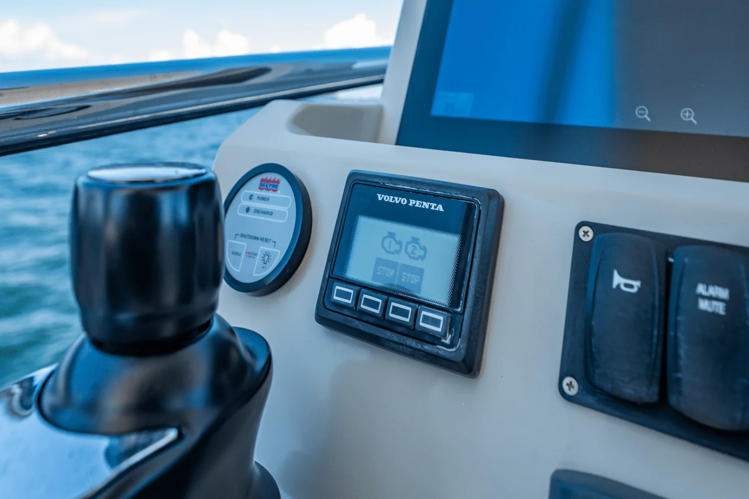 2017 Azimut 50 FLYBRIDGE Image Thumbnail #93