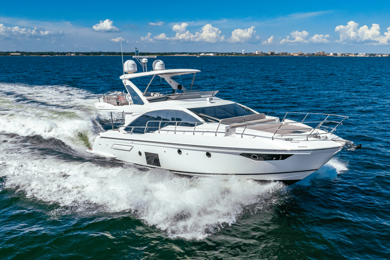 2017 Azimut 50 FLYBRIDGE Image Thumbnail #1