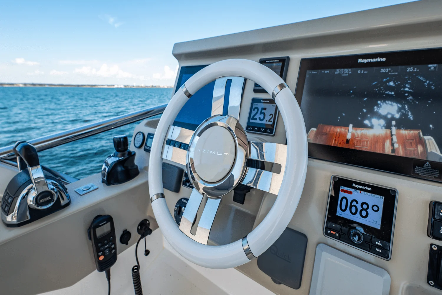 2017 Azimut 50 FLYBRIDGE Image Thumbnail #95