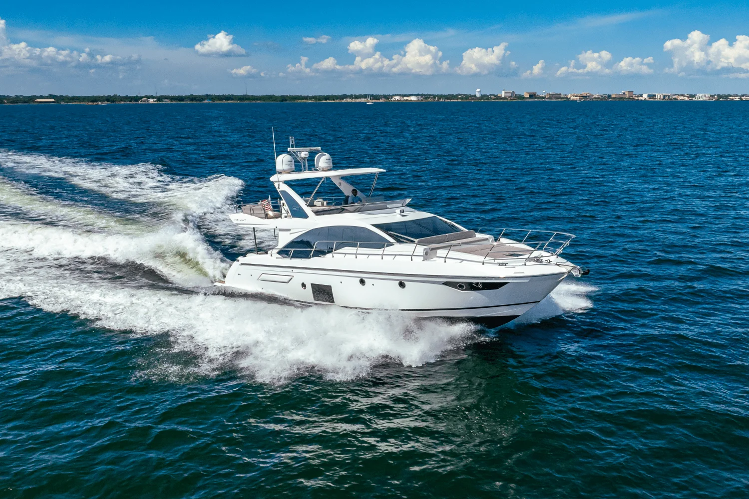 2017 Azimut 50 FLYBRIDGE Image Thumbnail #3