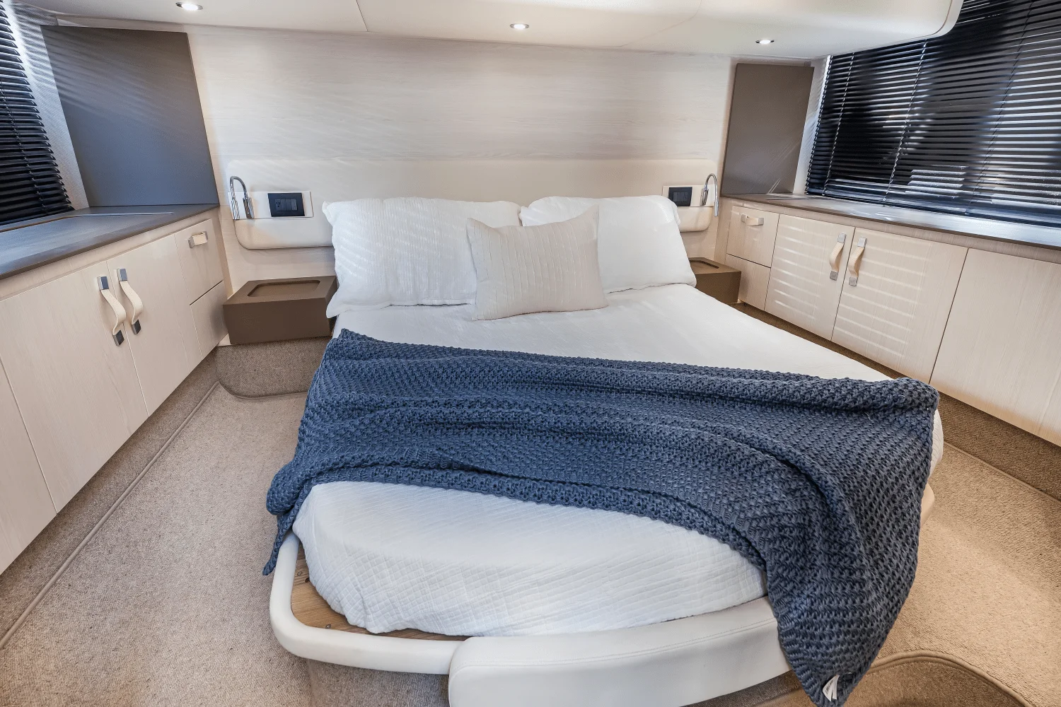 2017 Azimut 50 FLYBRIDGE Image Thumbnail #62