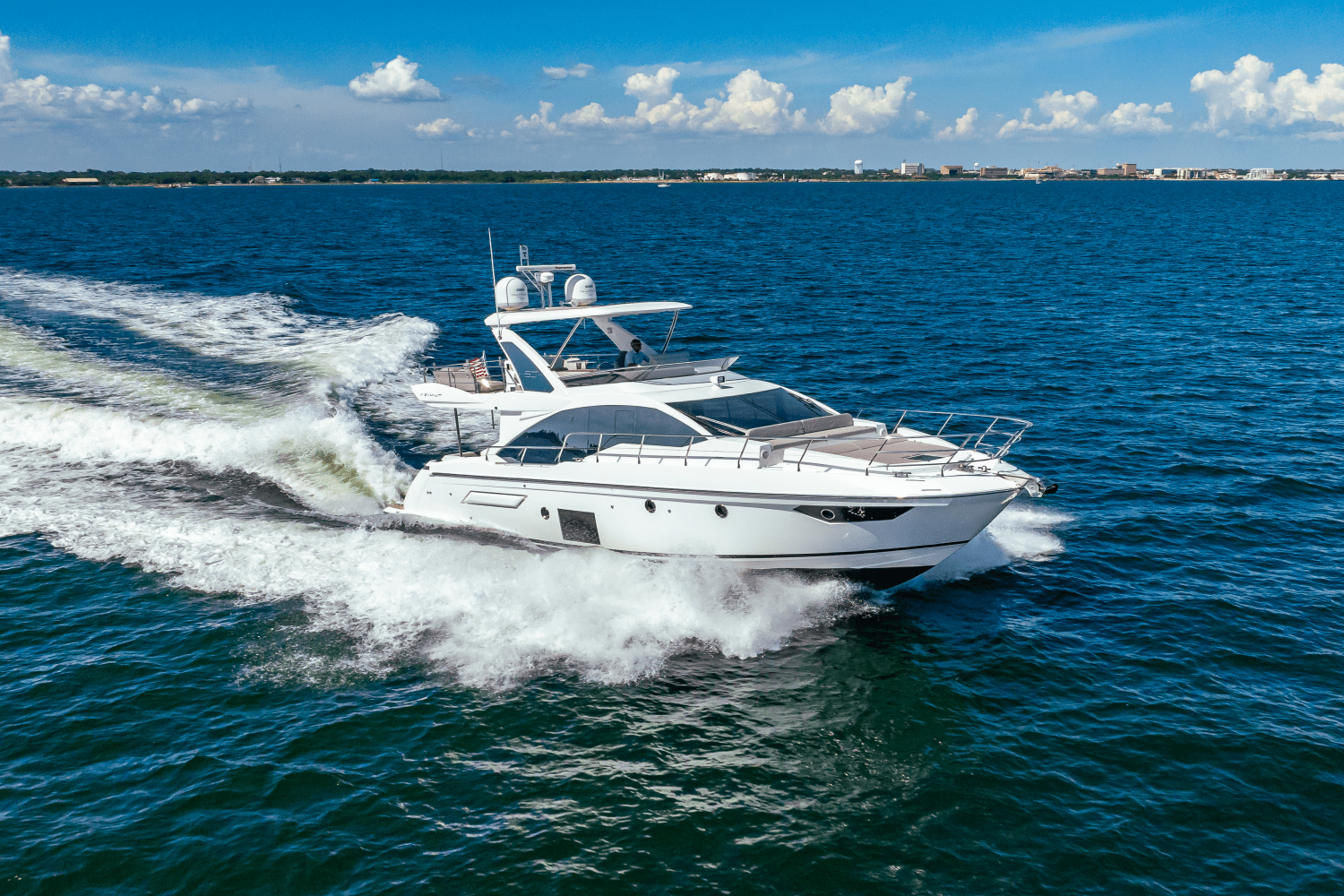 2017 Azimut 50 FLYBRIDGE Image Thumbnail #2