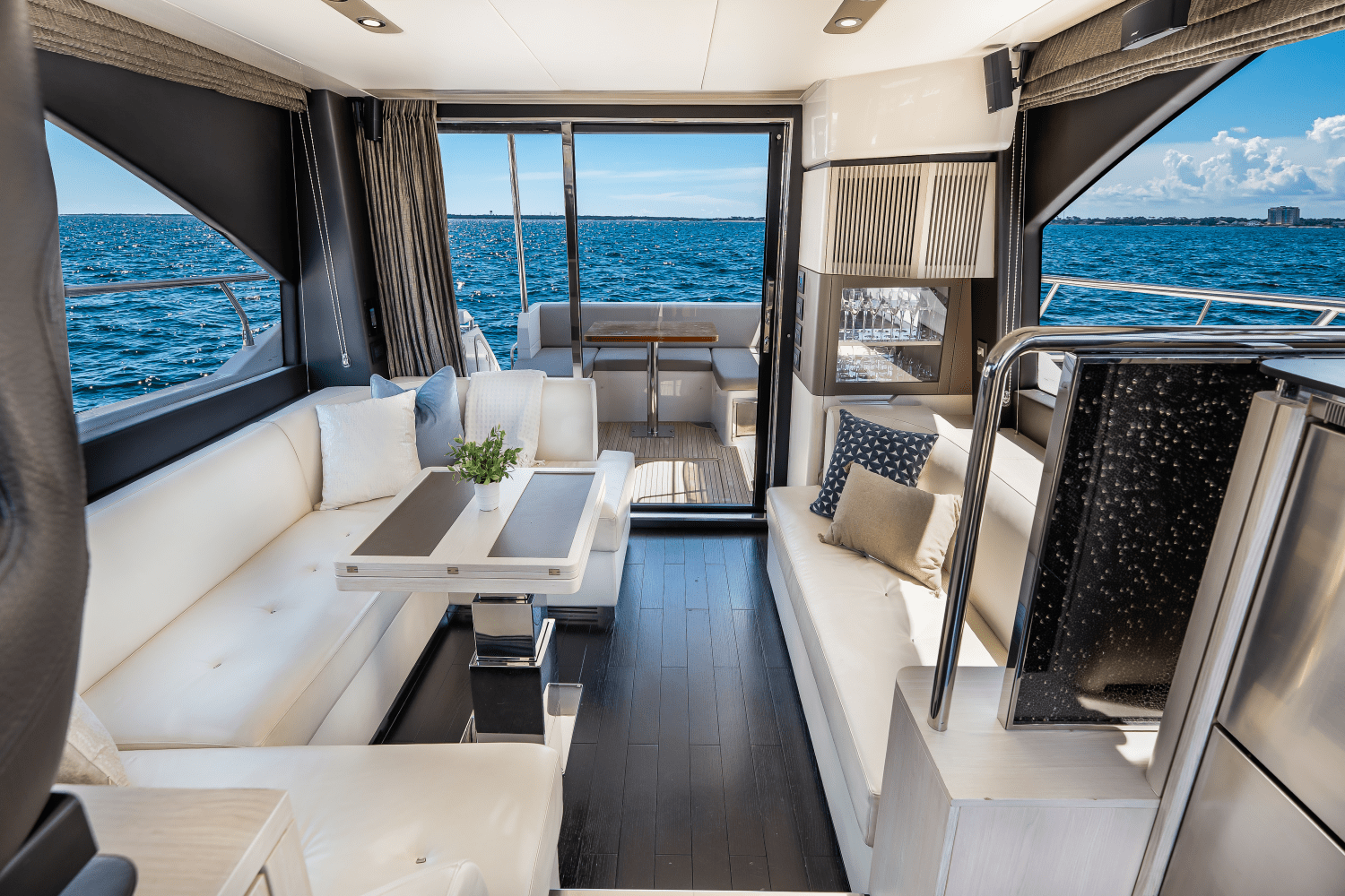 2017 Azimut 50 FLYBRIDGE Image Thumbnail #35