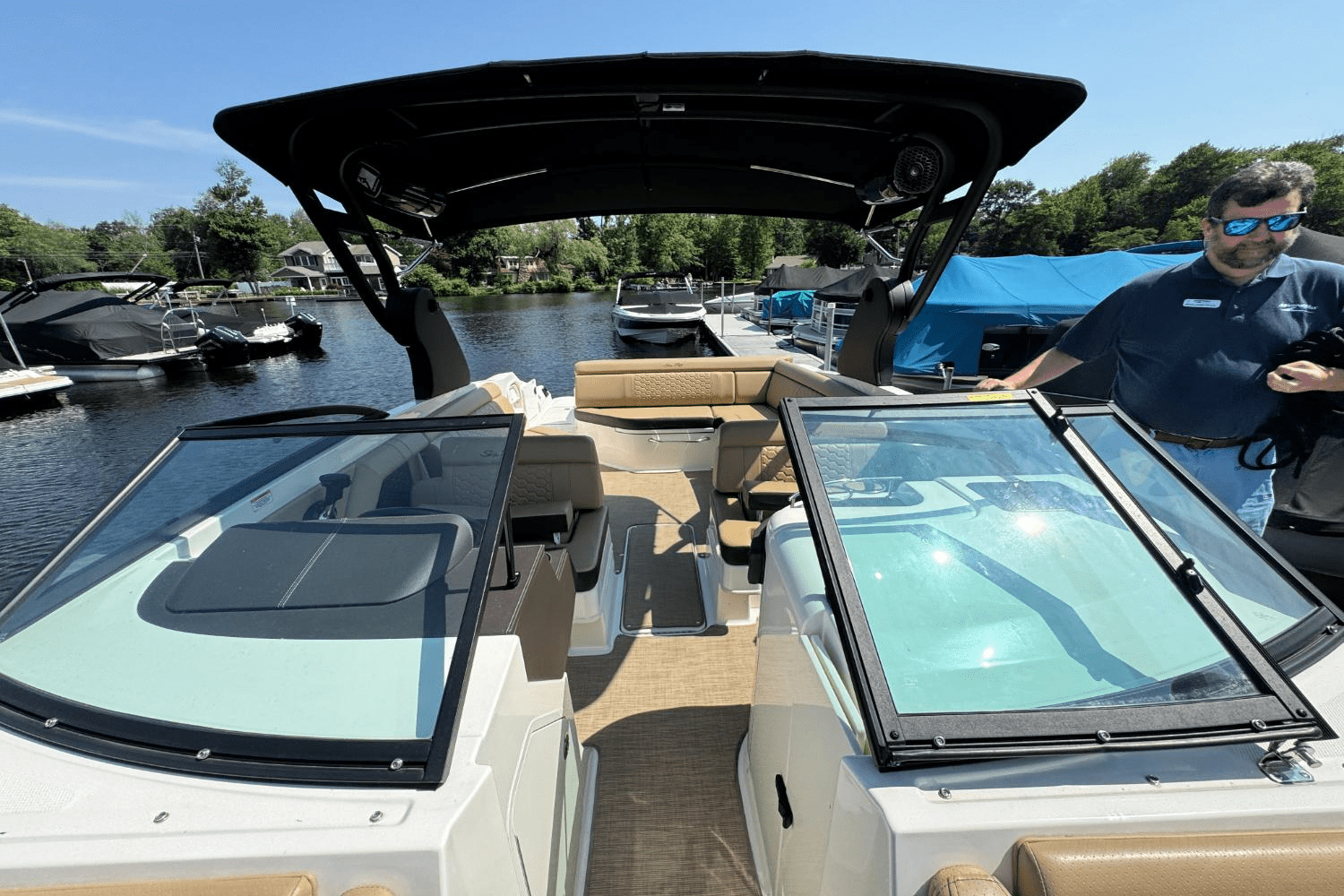 2018 Sea Ray 270SDX Image Thumbnail #31
