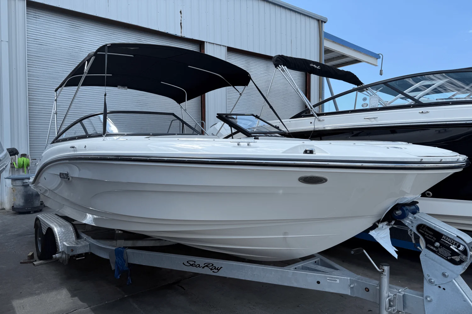 2025 Sea Ray SPX 190 Outboard Image Thumbnail #0