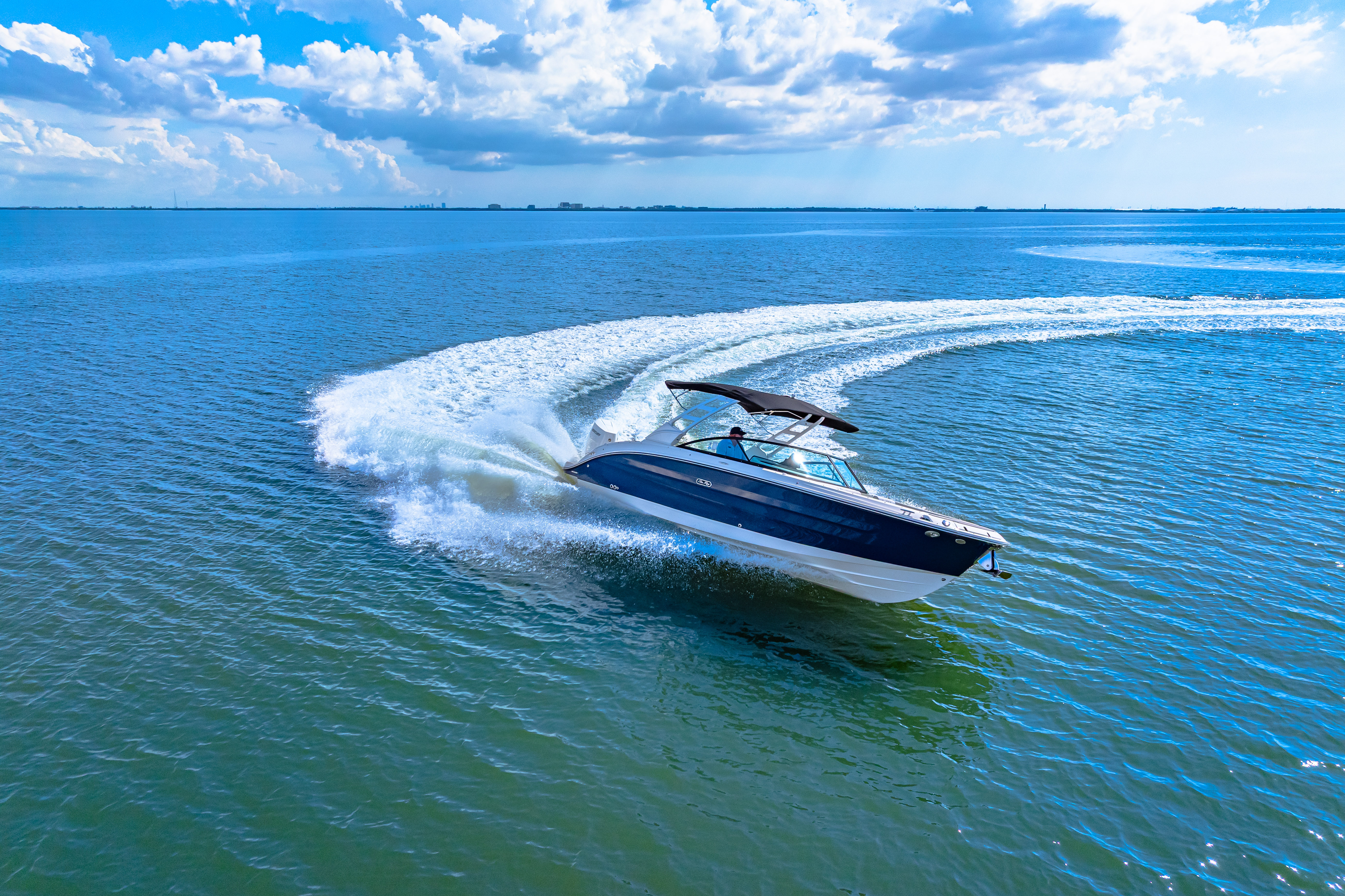 2025 Sea Ray SDX 270 Outboard Image Thumbnail #18