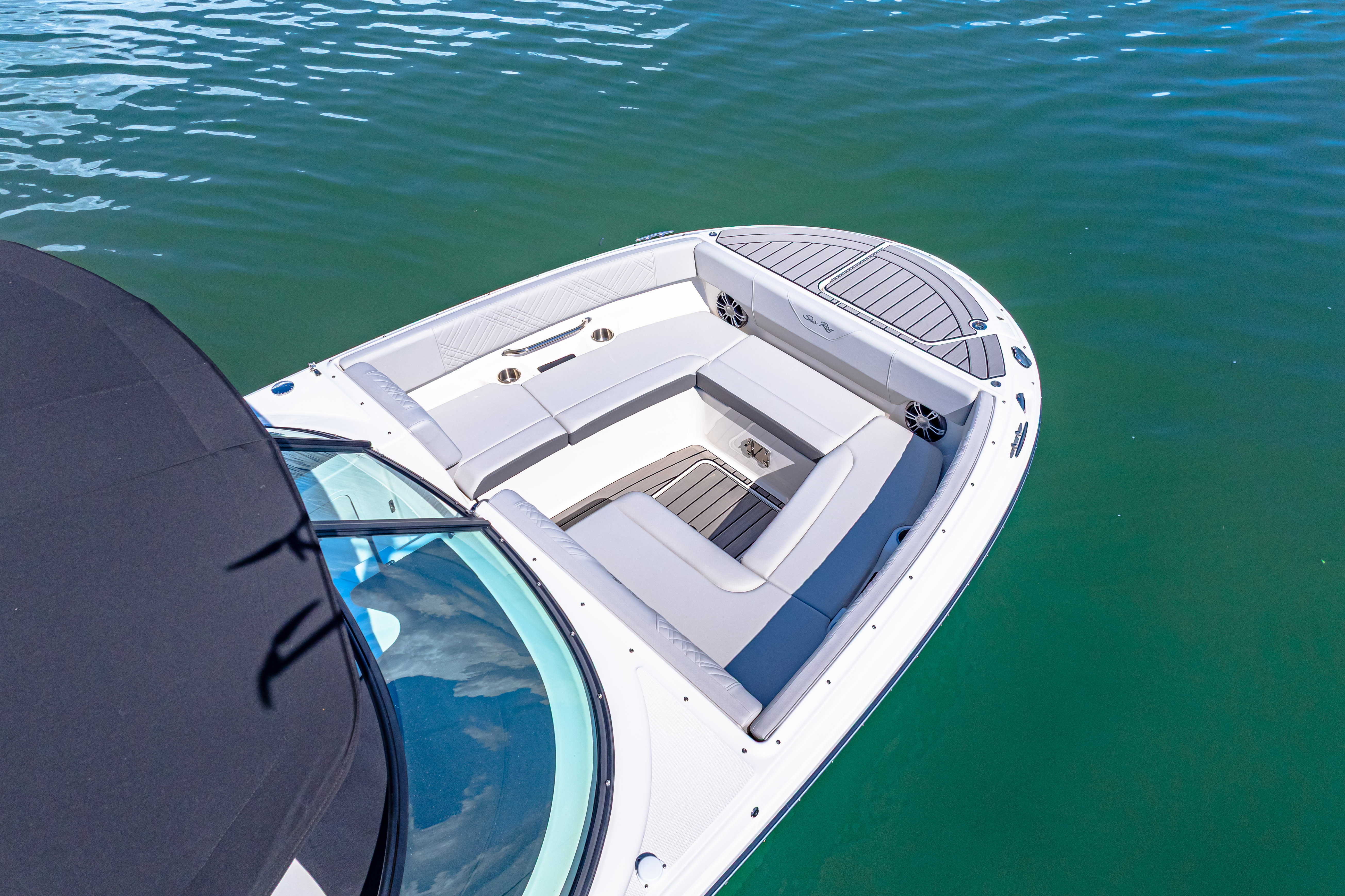 2025 Sea Ray SDX 270 Outboard Image Thumbnail #3