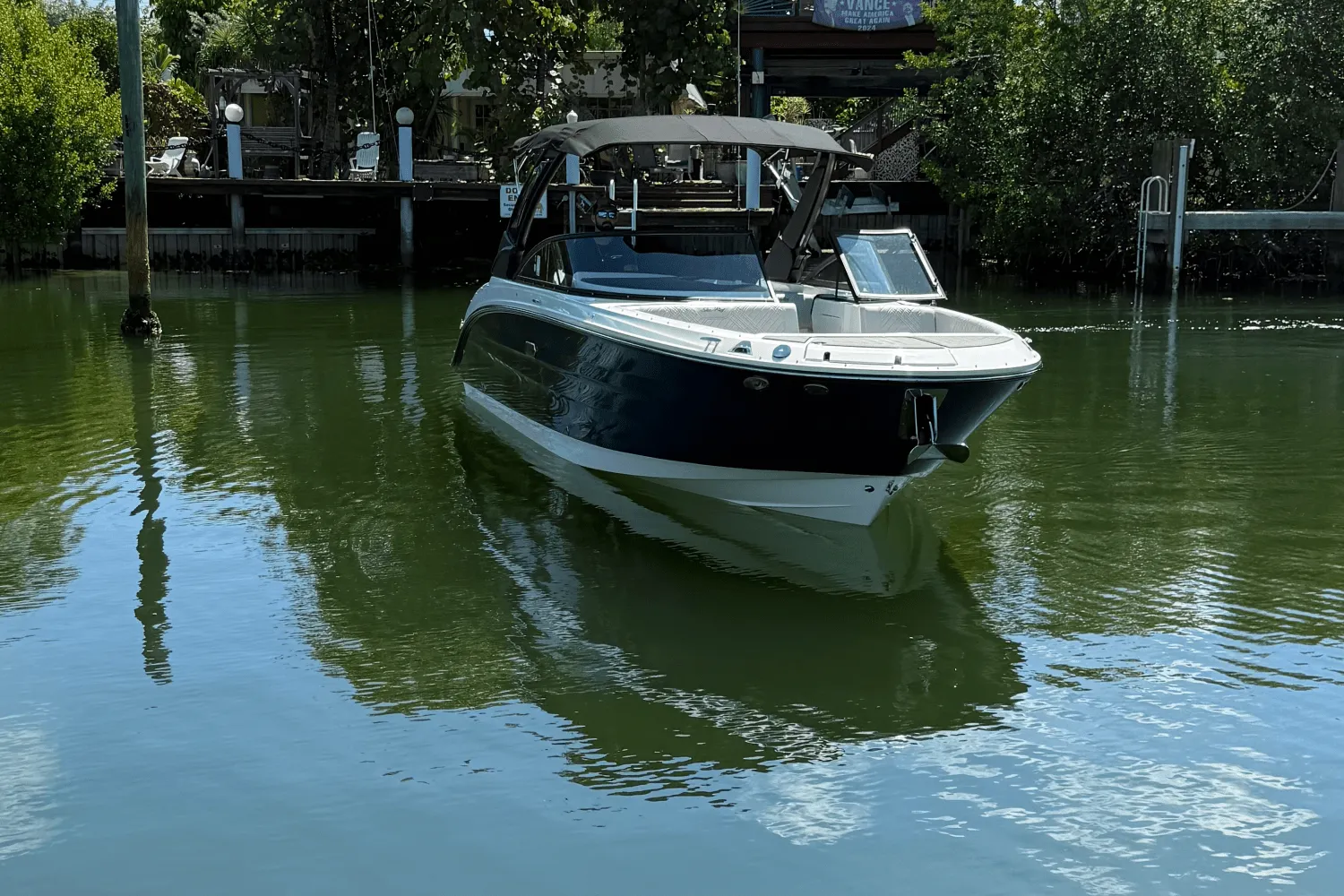 2025 Sea Ray SDX 270 Outboard Image Thumbnail #0