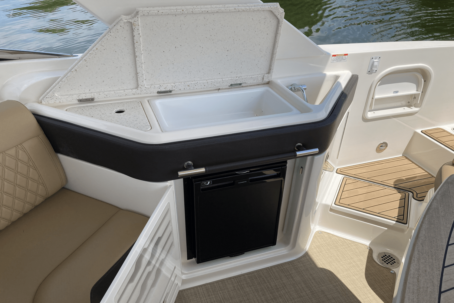 2019 Sea Ray 310 SLX Image Thumbnail #18