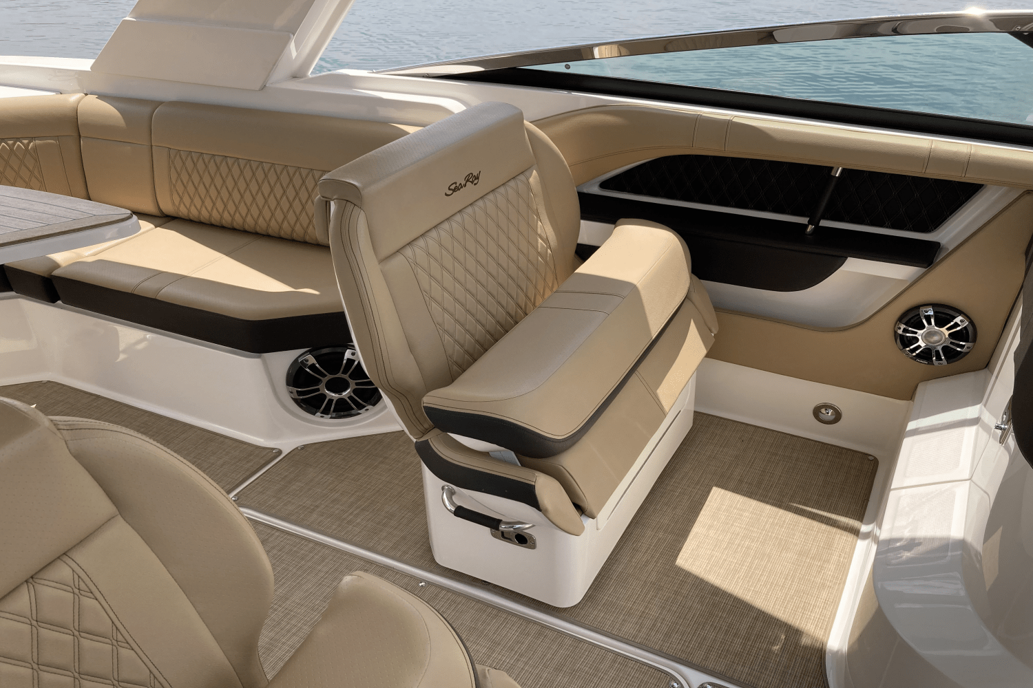 2019 Sea Ray 310 SLX Image Thumbnail #24