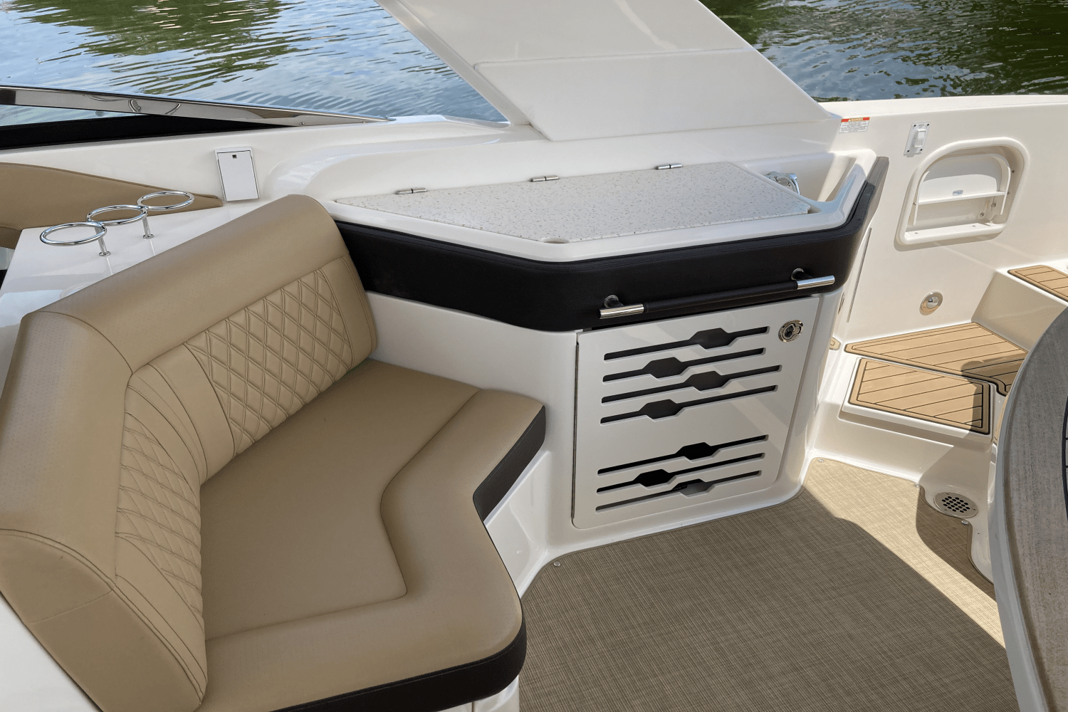 2019 Sea Ray 310 SLX Image Thumbnail #17
