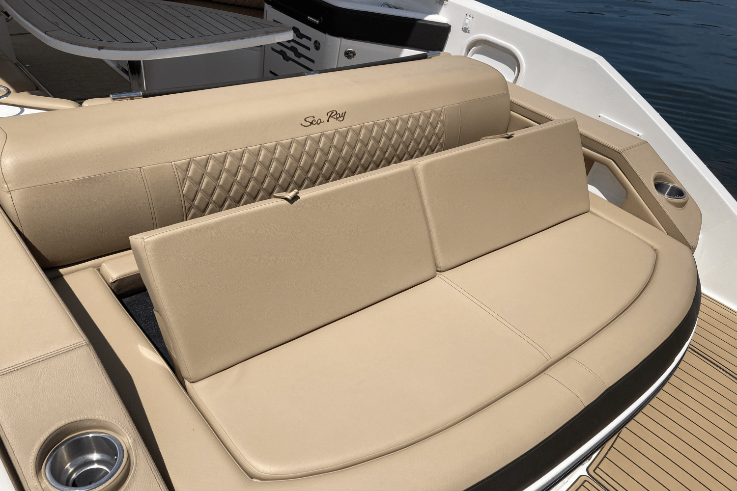 2019 Sea Ray 310 SLX Image Thumbnail #11