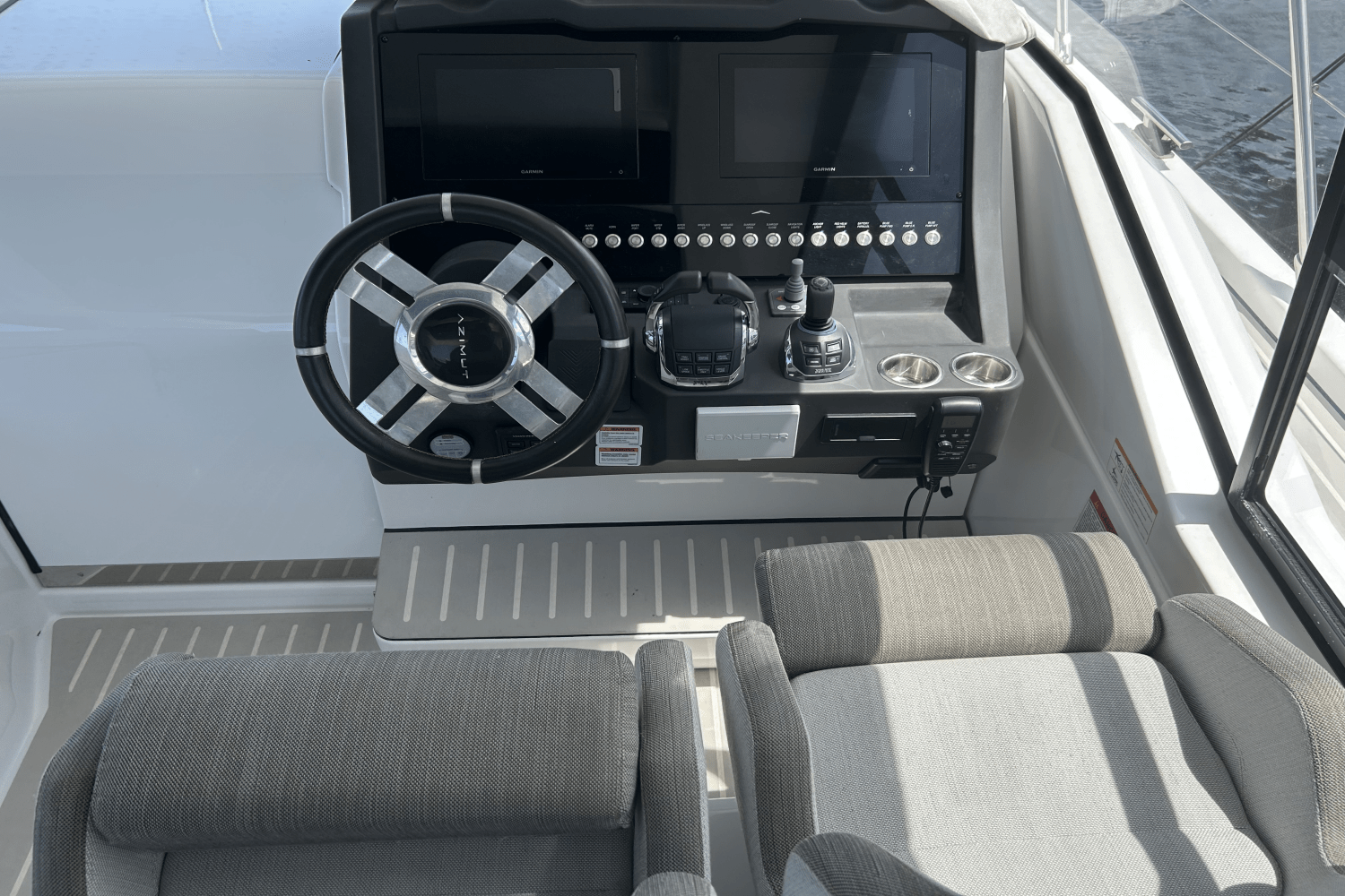2021 Azimut ATLANTIS 51 Image Thumbnail #16