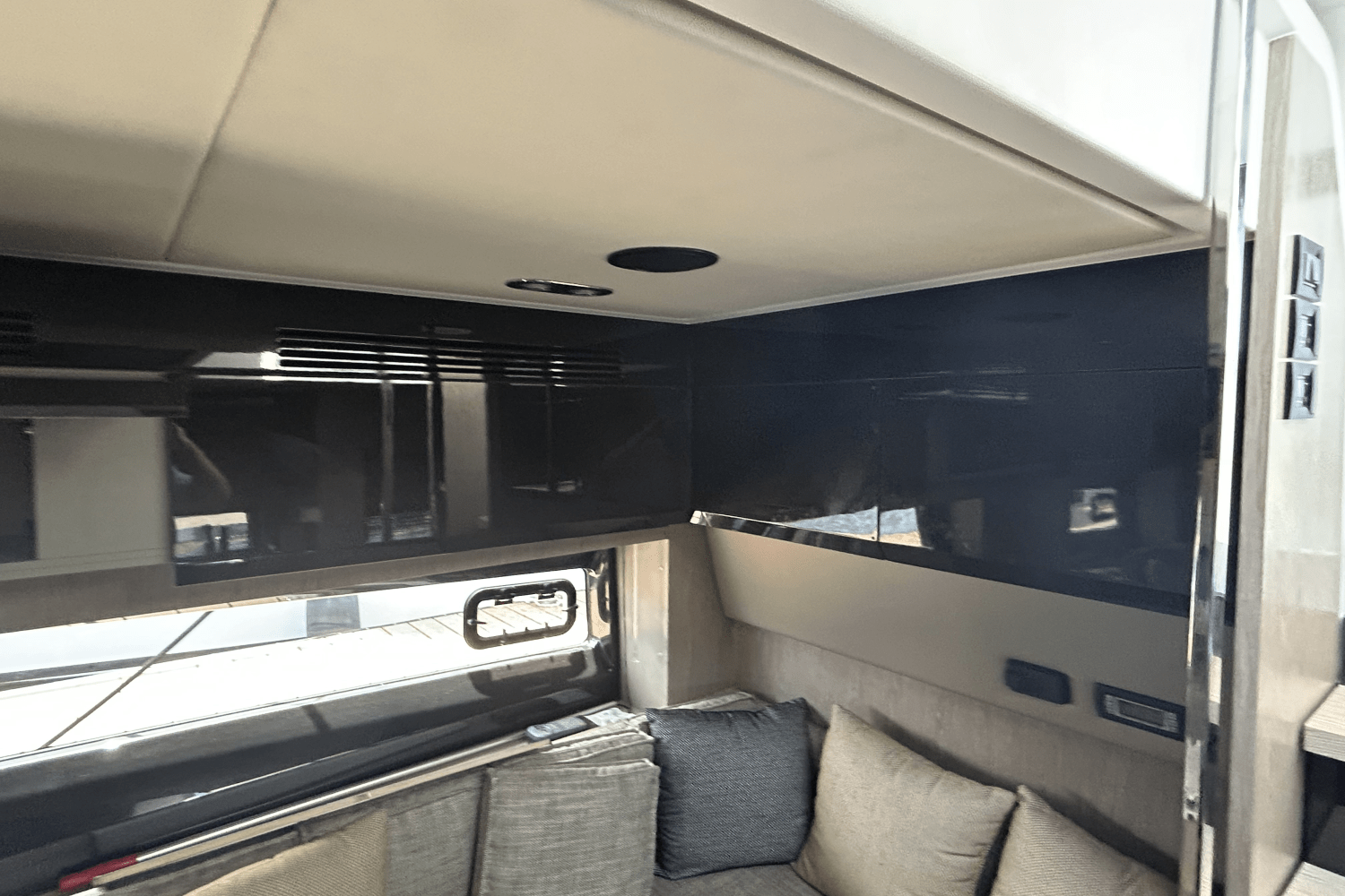 2021 Azimut ATLANTIS 51 Image Thumbnail #46