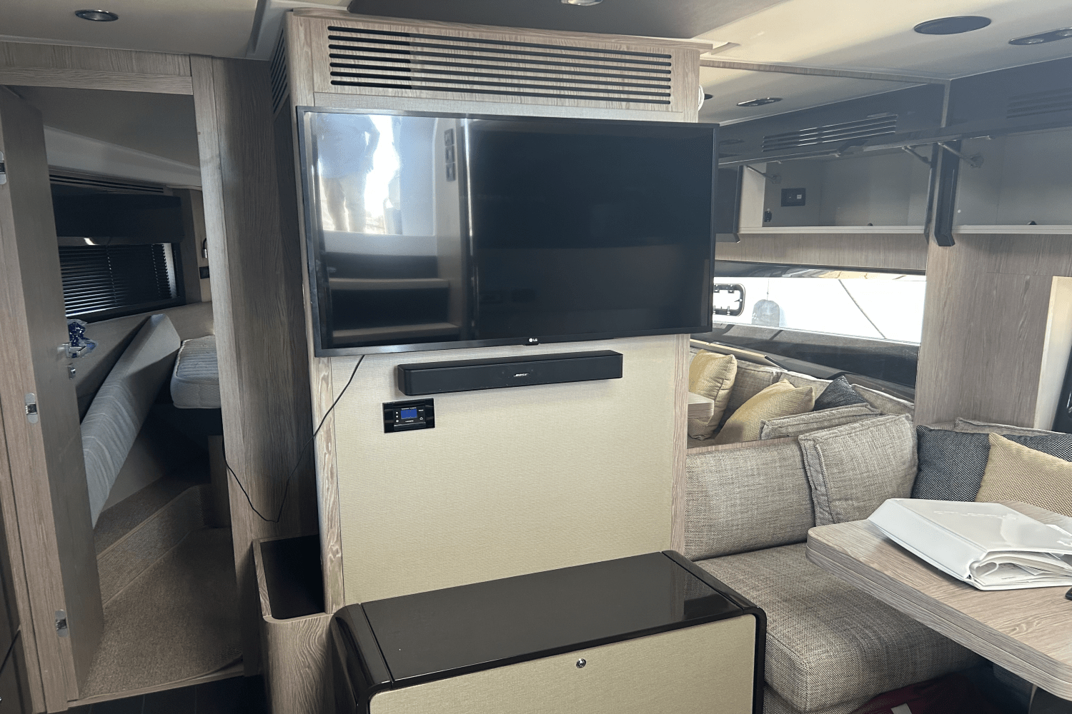 2021 Azimut ATLANTIS 51 Image Thumbnail #32