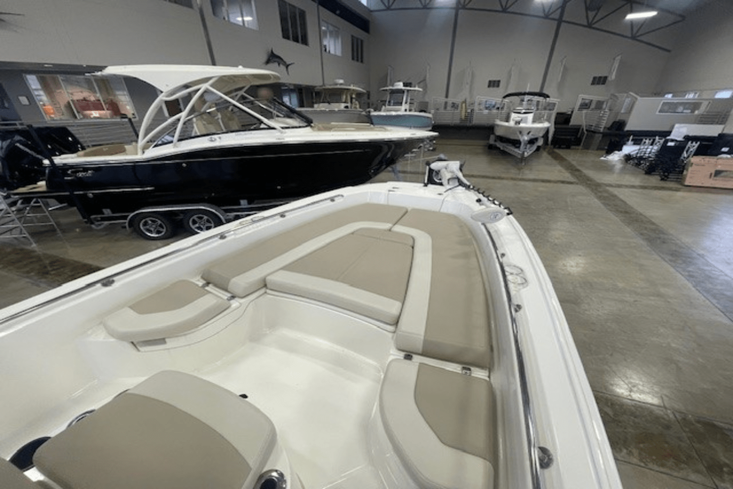 2019 Boston Whaler 240 DAUNTLESS PRO Image Thumbnail #8