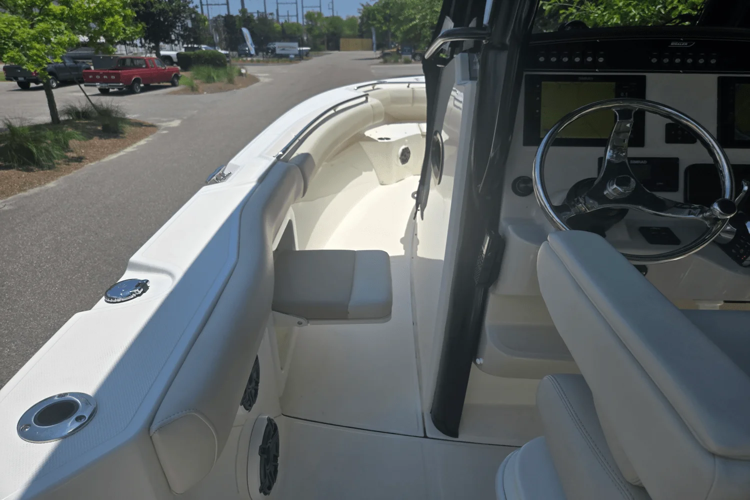 2024 Boston Whaler 280 OUTRAGE Image Thumbnail #18
